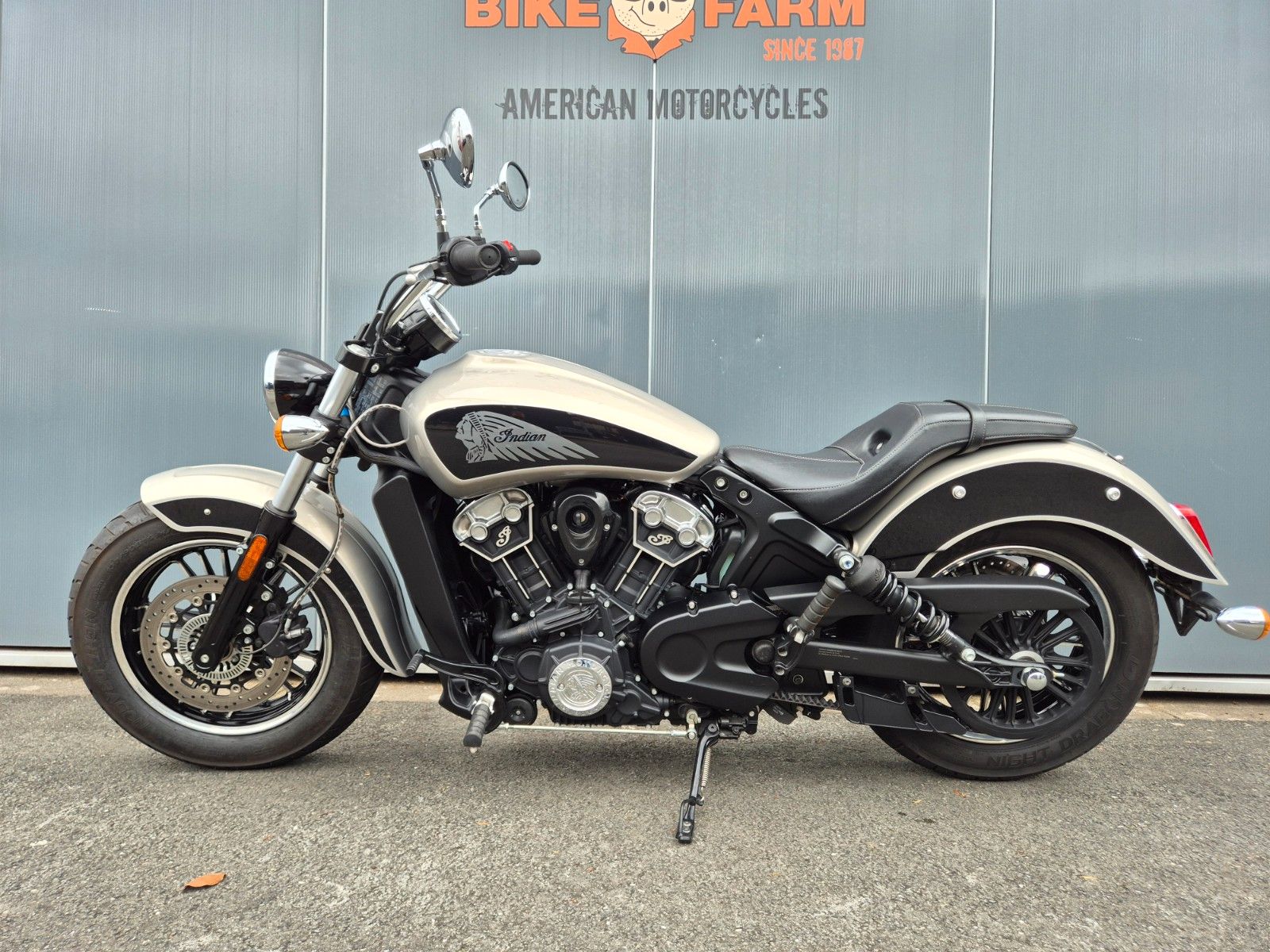 Fahrzeugabbildung Indian SCOUT CLASSIC °°MILLER AUSPUFF°°