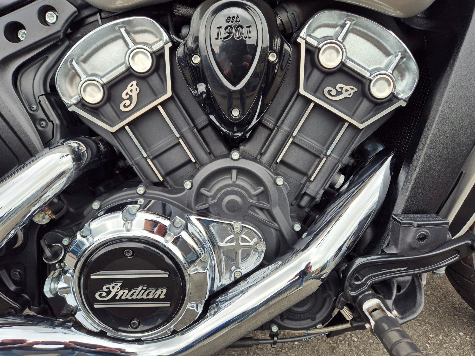 Fahrzeugabbildung Indian SCOUT CLASSIC °°MILLER AUSPUFF°°
