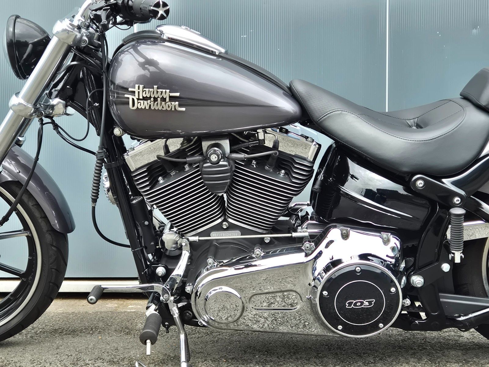Fahrzeugabbildung Harley-Davidson FXSB 103 °°BREAKOUT CUSTOM°° - JEKILL&HYDE -