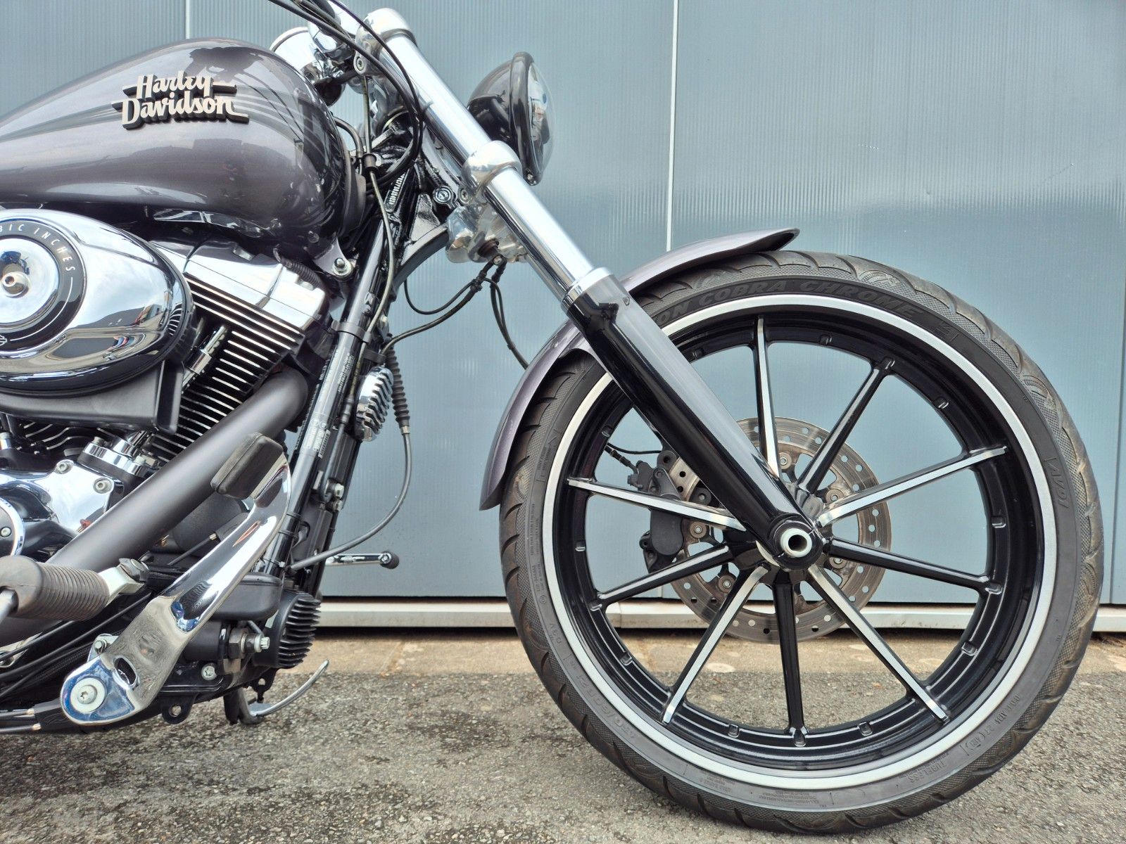 Fahrzeugabbildung Harley-Davidson FXSB 103 °°BREAKOUT CUSTOM°° - JEKILL&HYDE -