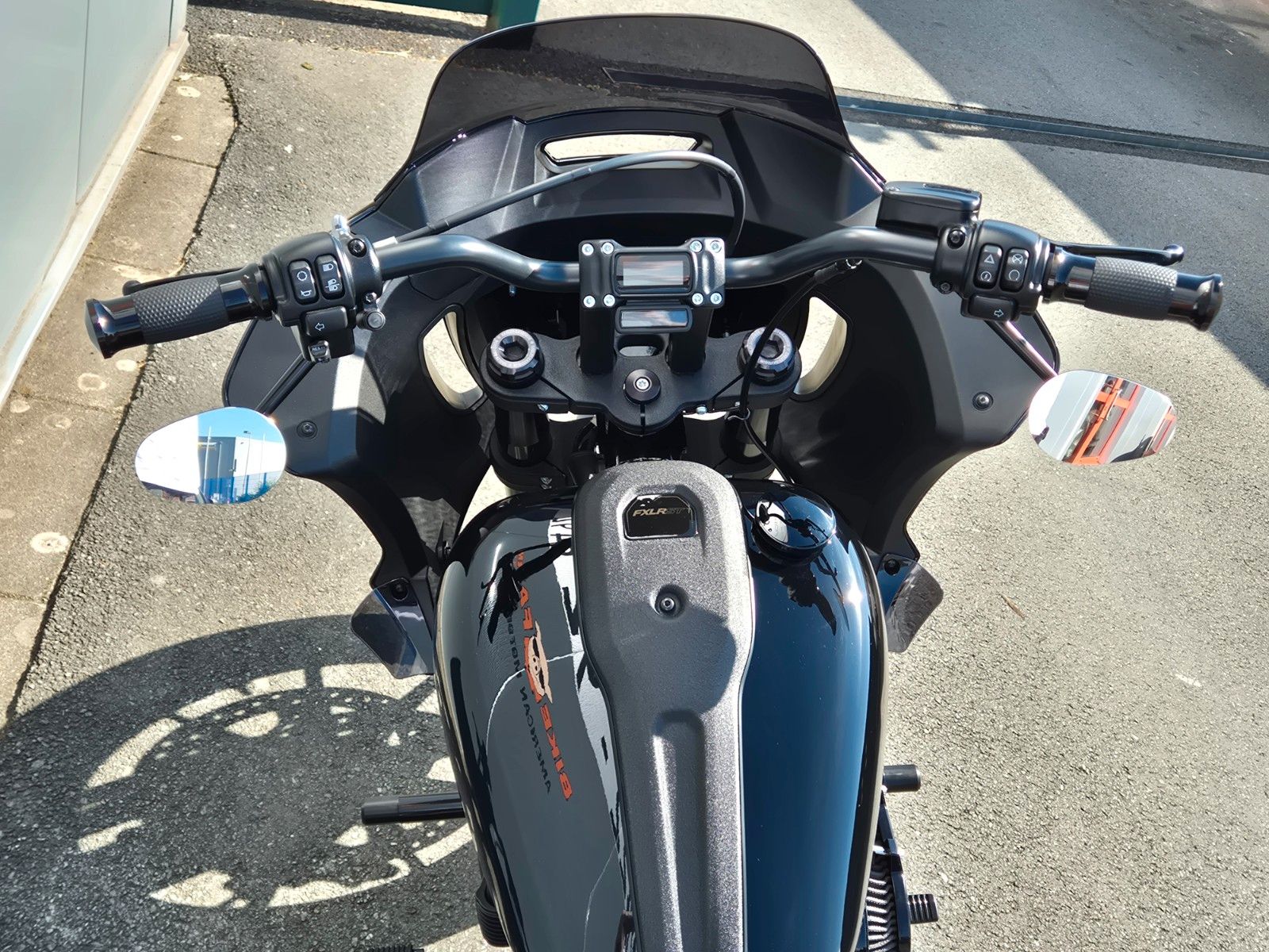 Fahrzeugabbildung Harley-Davidson FXLRST °°LOW RIDER ST°° $ - CLUBSTYLE - $