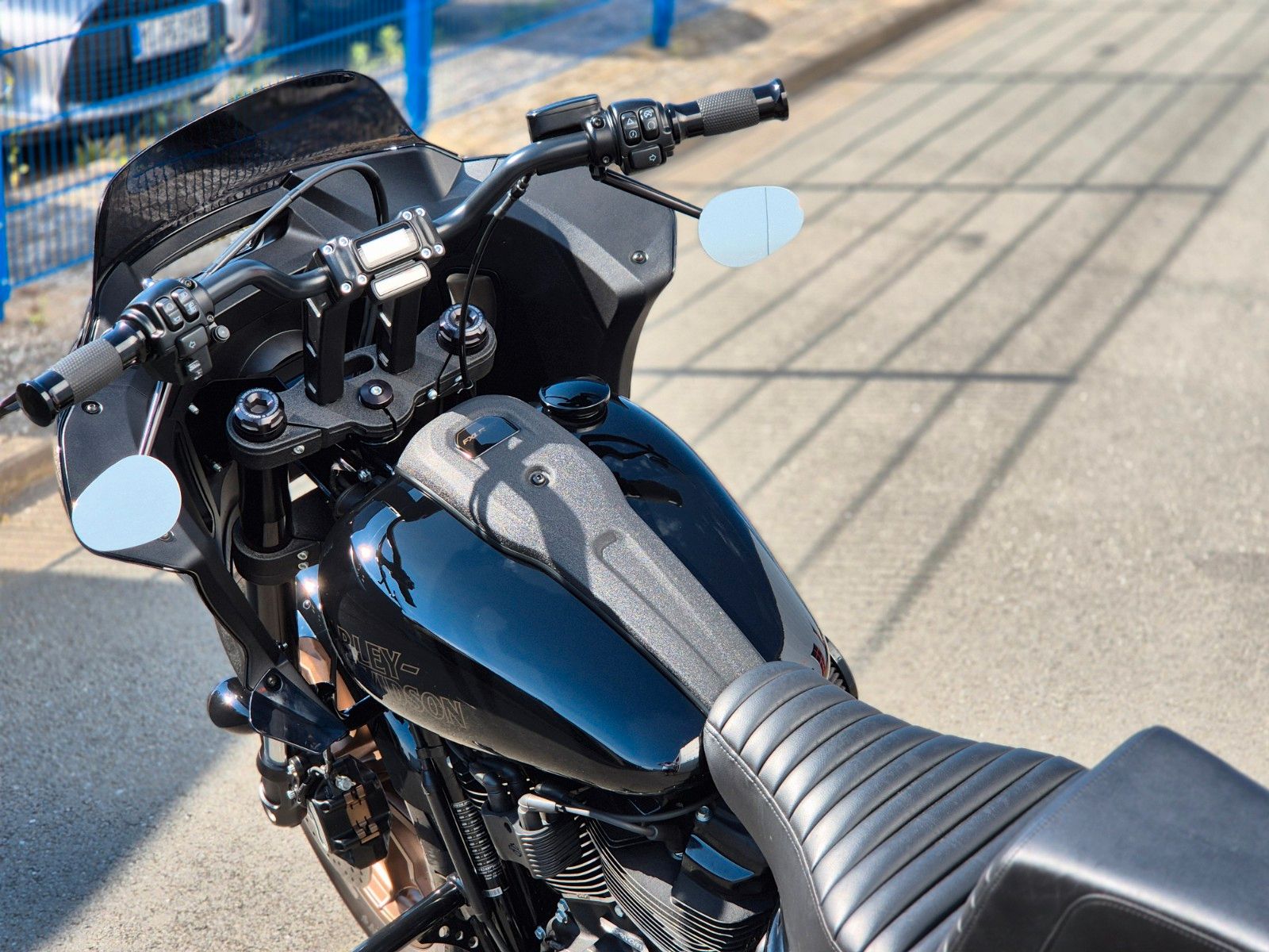 Fahrzeugabbildung Harley-Davidson FXLRST °°LOW RIDER ST°° $ - CLUBSTYLE - $