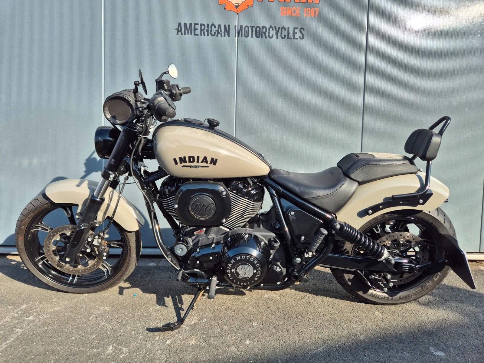 Fahrzeugabbildung Indian CHIEF DARKHORSE QUARTZ GRAY * VIEL ZUBEHÖR *