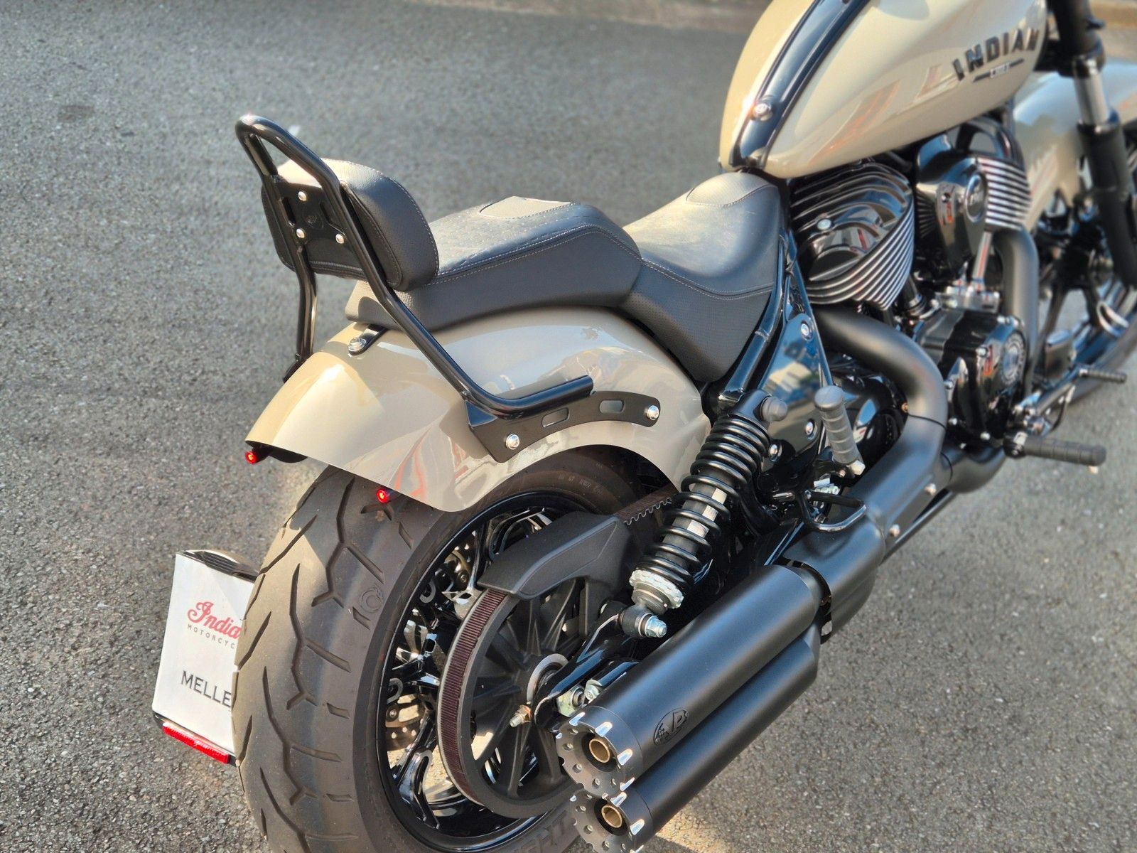 Fahrzeugabbildung Indian CHIEF DARKHORSE QUARTZ GRAY * VIEL ZUBEHÖR *