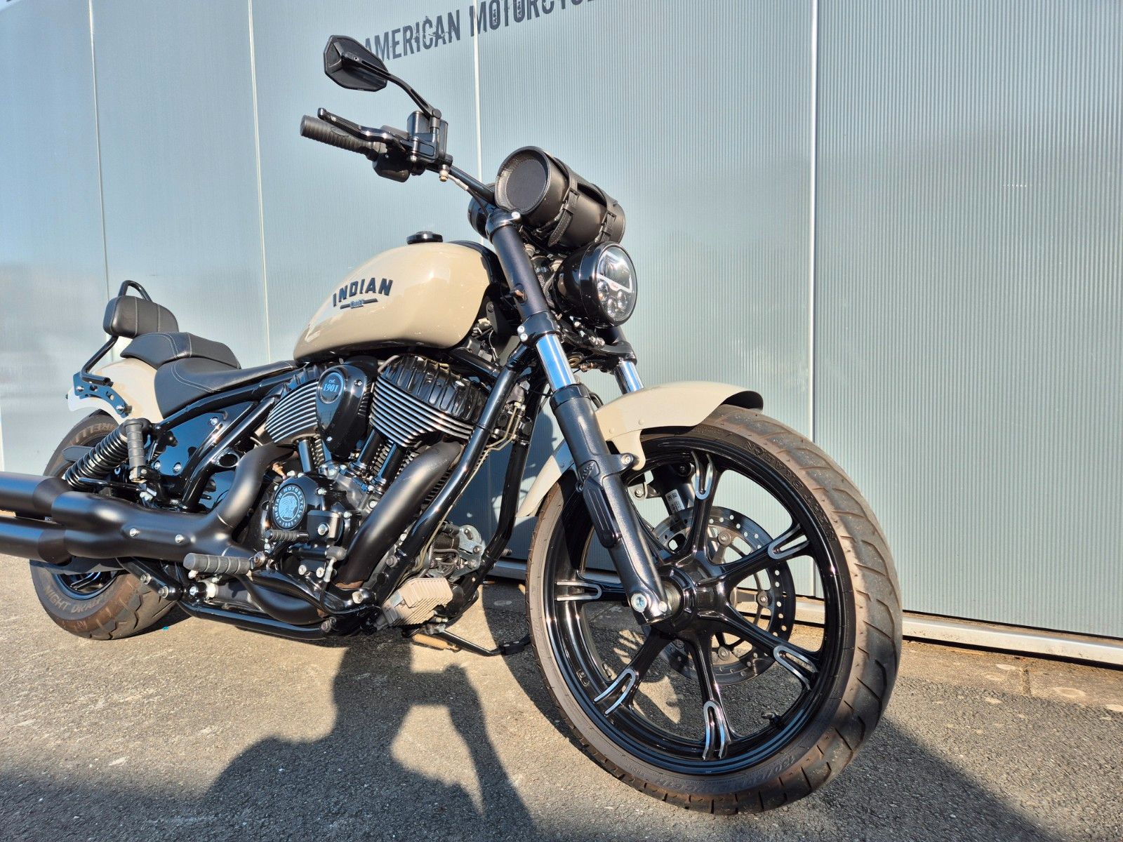 Fahrzeugabbildung Indian CHIEF DARKHORSE QUARTZ GRAY * VIEL ZUBEHÖR *