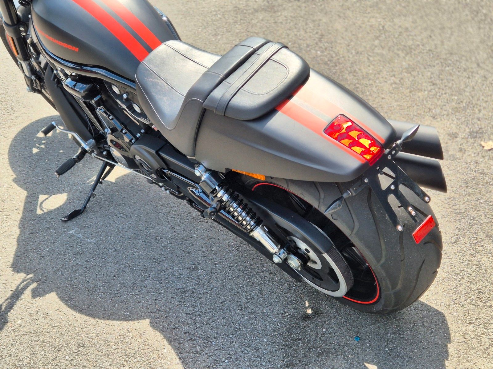 Fahrzeugabbildung Harley-Davidson VRSCDX°°NIGHT ROD SPECIAL°° - V-ROD-REMUS -
