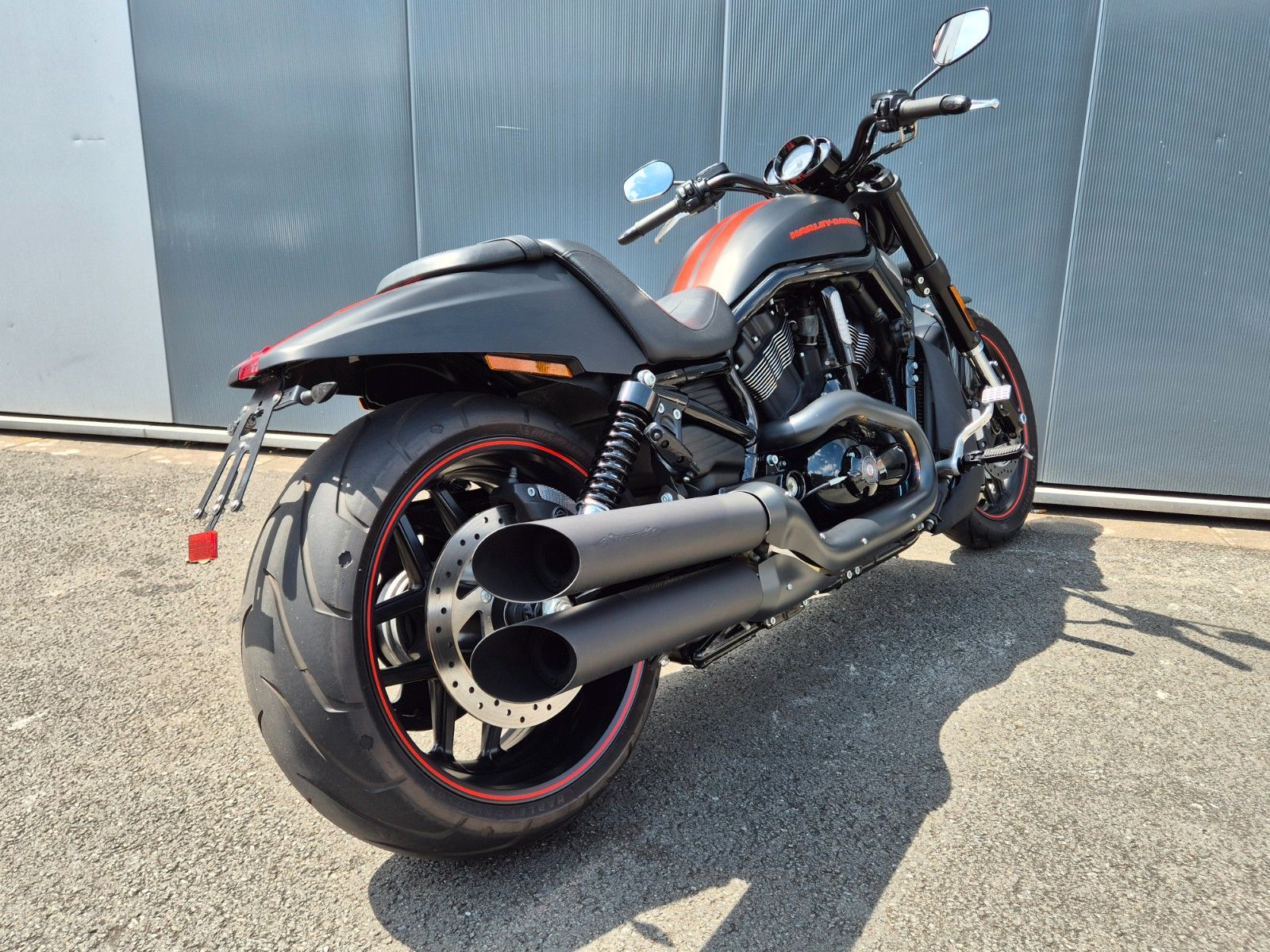 Fahrzeugabbildung Harley-Davidson VRSCDX°°NIGHT ROD SPECIAL°° - V-ROD-REMUS -