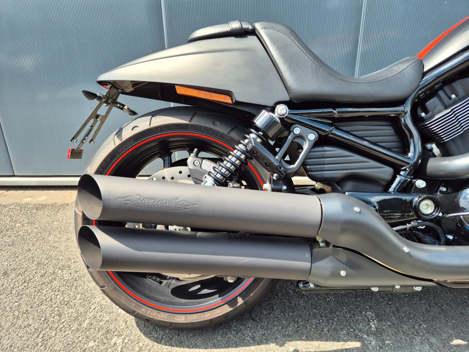 Fahrzeugabbildung Harley-Davidson VRSCDX°°NIGHT ROD SPECIAL°° - V-ROD-REMUS -