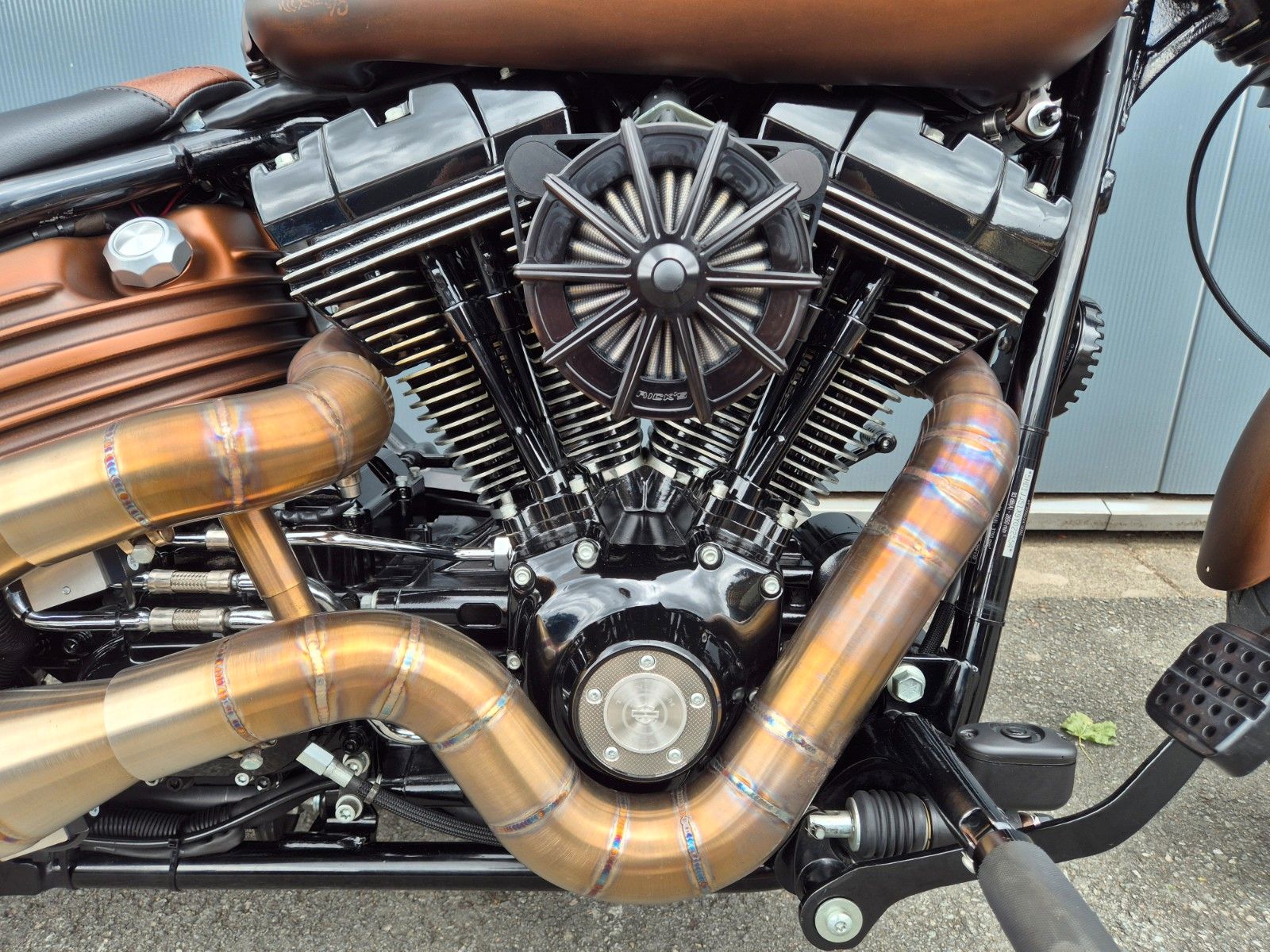 Fahrzeugabbildung Harley-Davidson FXST / FXCW °°ROCKER CUSTOM°° -BROWN SUGAR-