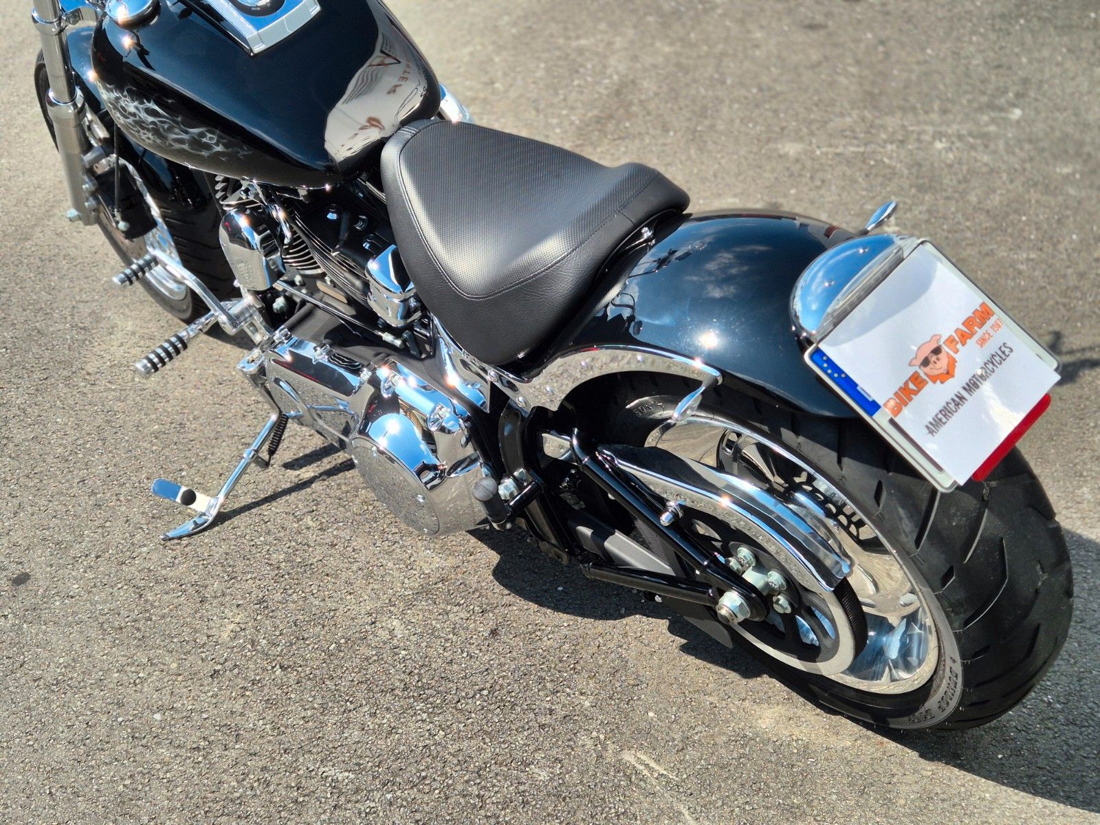 Fahrzeugabbildung Harley-Davidson FXSTC °°SOFTAIL CUSTOM°° 'O9 - 5HD - 7568km-