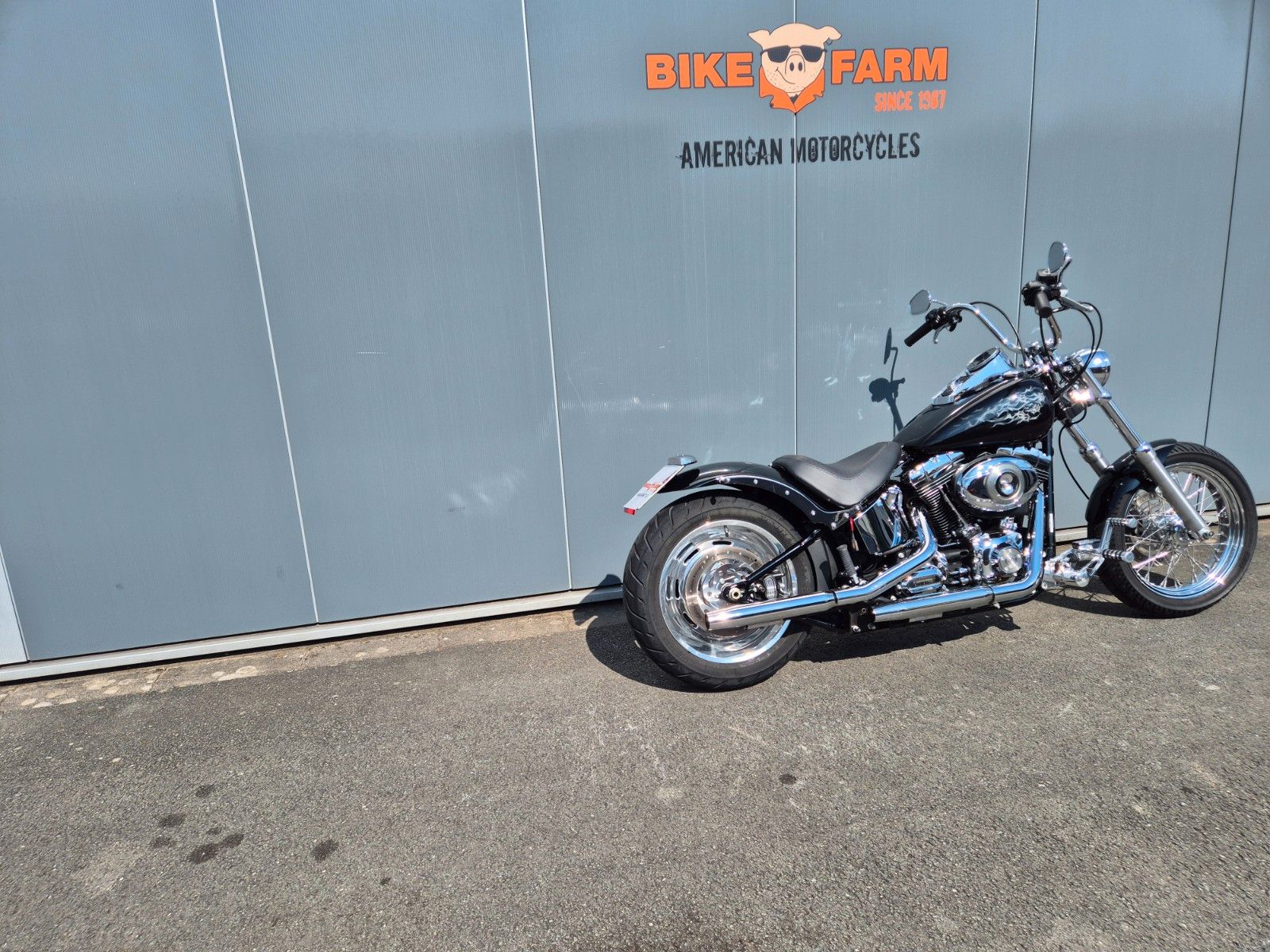 Fahrzeugabbildung Harley-Davidson FXSTC °°SOFTAIL CUSTOM°° 'O9 - 5HD - 7568km-