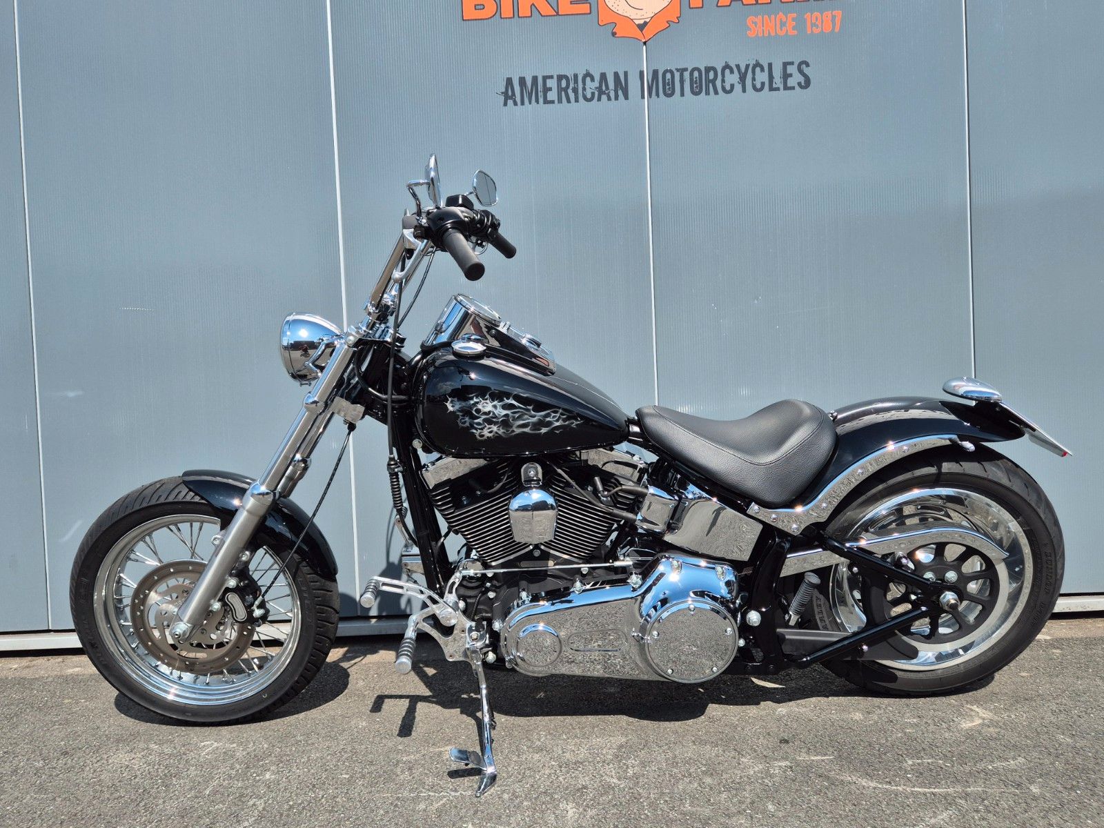 Fahrzeugabbildung Harley-Davidson FXSTC °°SOFTAIL CUSTOM°° 'O9 - 5HD - 7568km-