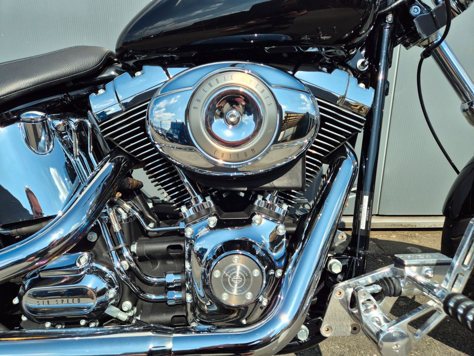 Fahrzeugabbildung Harley-Davidson FXSTC °°SOFTAIL CUSTOM°° 'O9 - 5HD - 7568km-