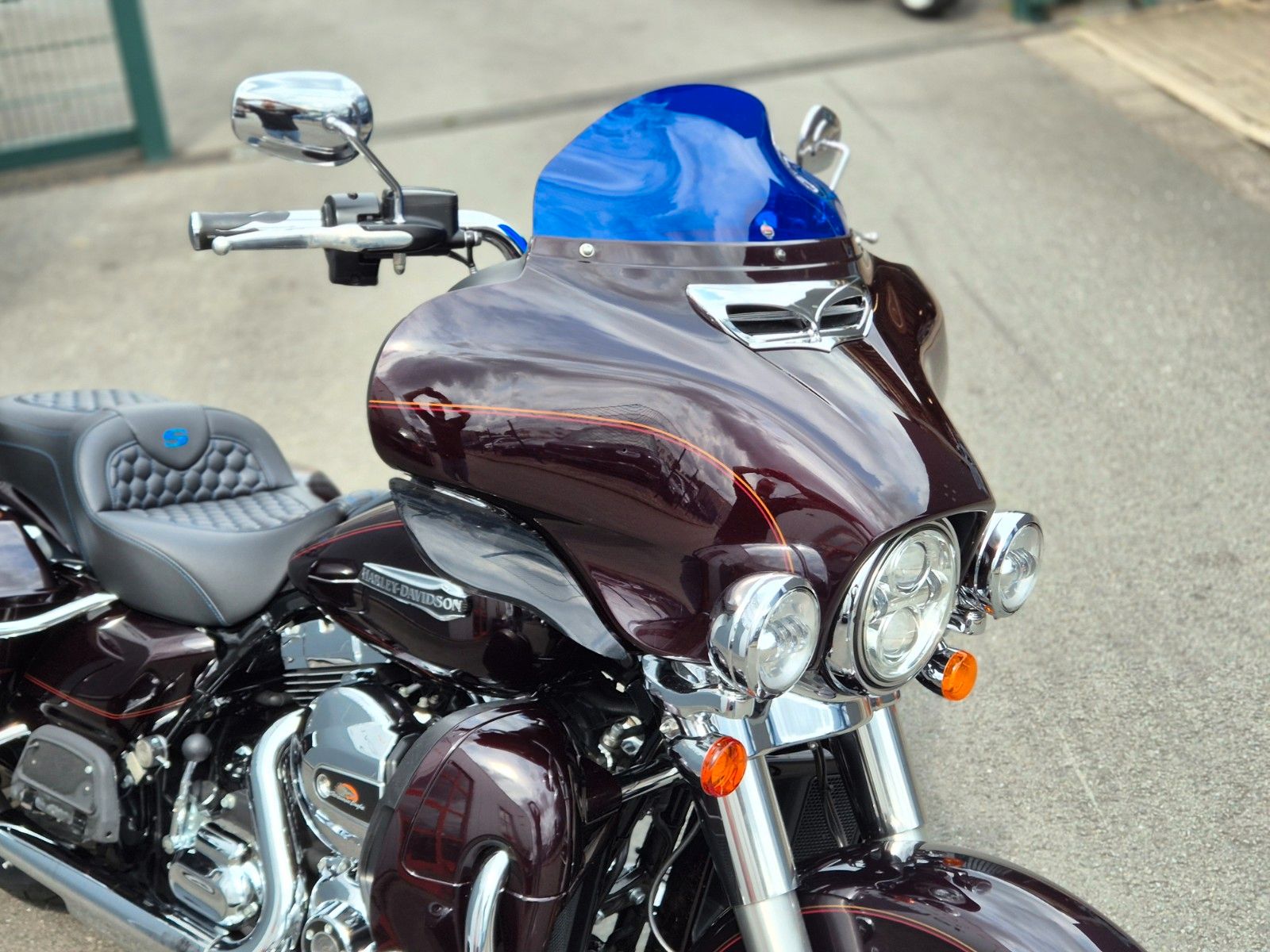Fahrzeugabbildung Harley-Davidson FLHTCU °°E-GLIDE BAGGER°° -5HD-DEUTSCHES BIKE-