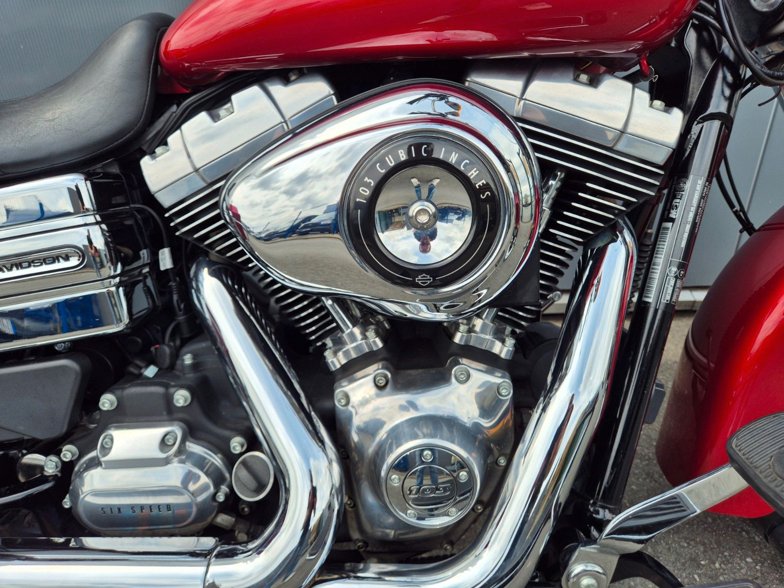 Fahrzeugabbildung Harley-Davidson FLD °°DYNA SWITCHBACK 2012°° * PENZL AUSPUFF *