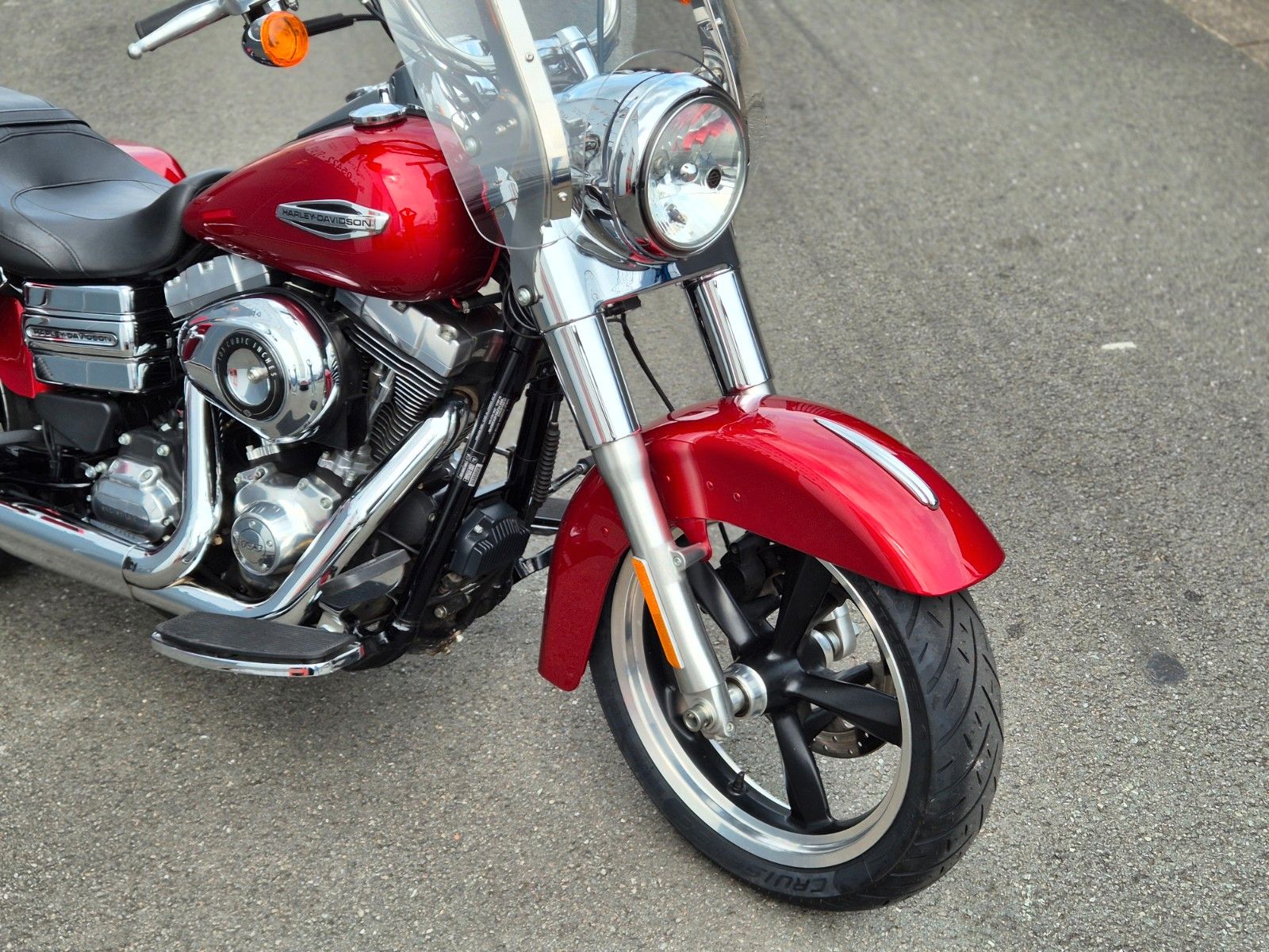 Fahrzeugabbildung Harley-Davidson FLD °°DYNA SWITCHBACK 2012°° * PENZL AUSPUFF *