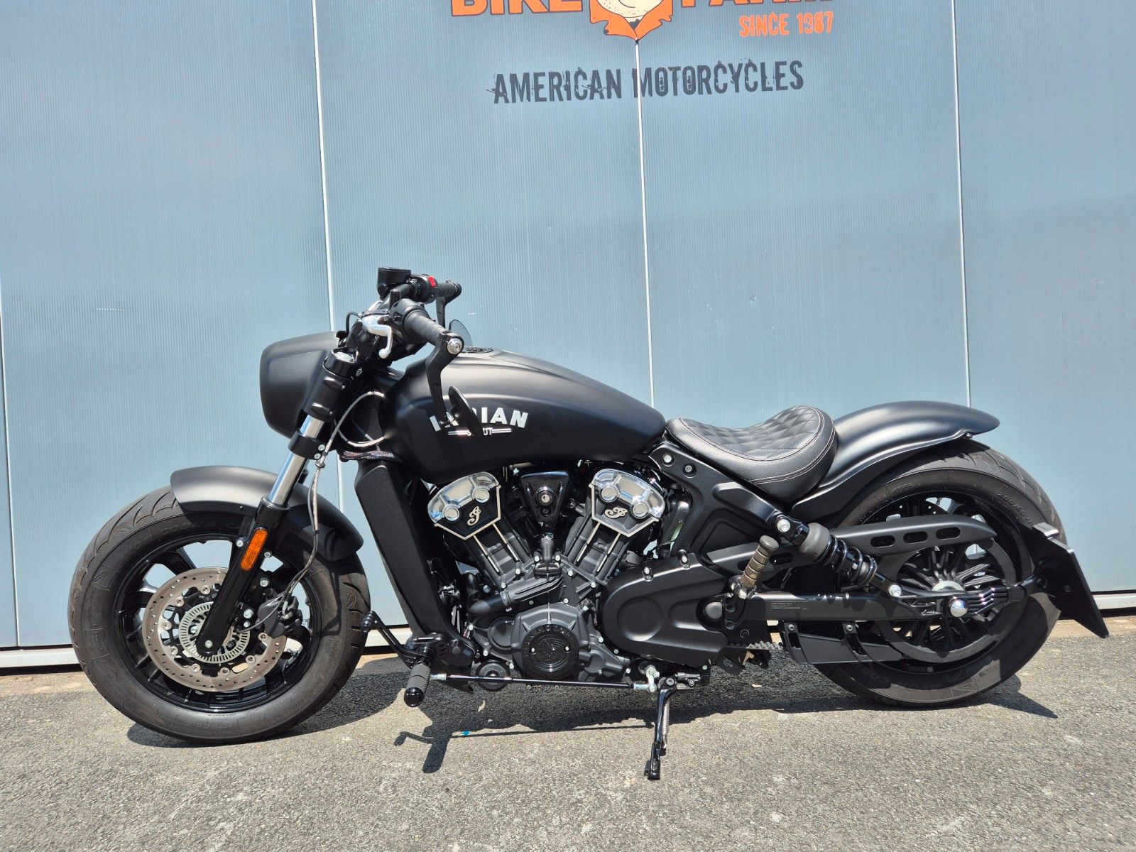 Fahrzeugabbildung Indian SCOUT BOBBER * BIKE-FARM CUSTOM * JEKILL&HYDE