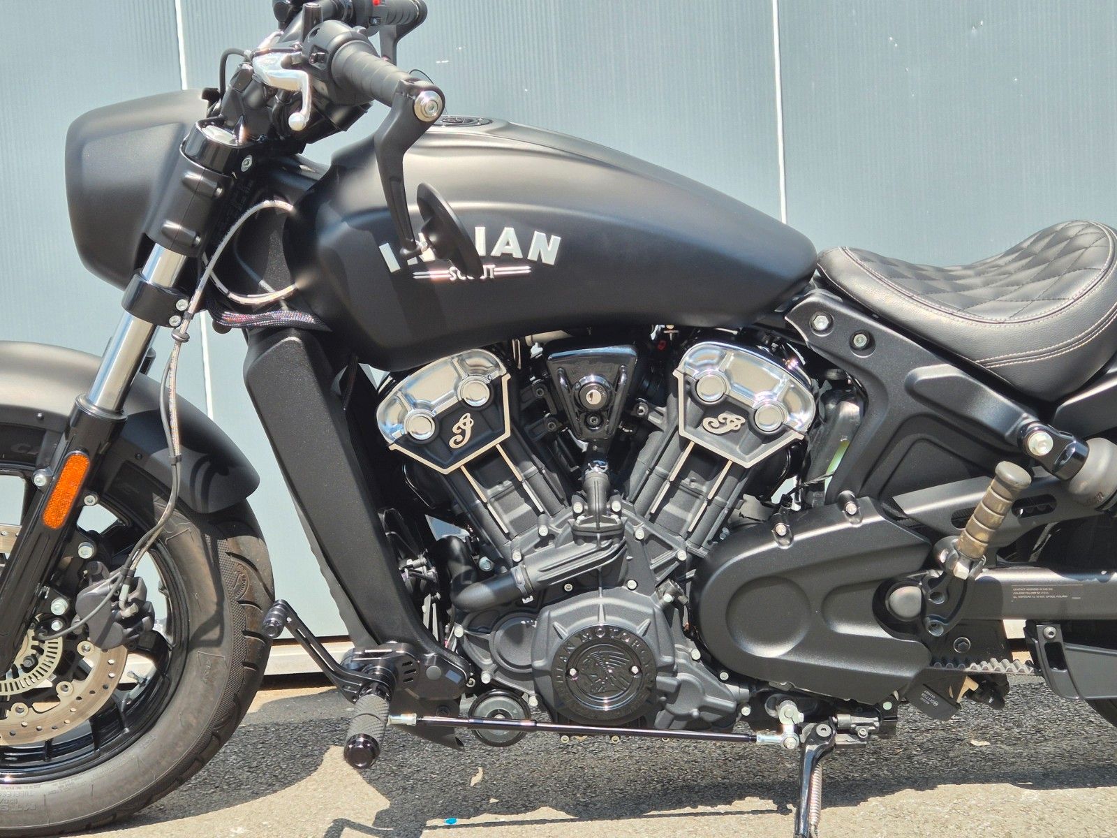 Fahrzeugabbildung Indian SCOUT BOBBER * BIKE-FARM CUSTOM * JEKILL&HYDE