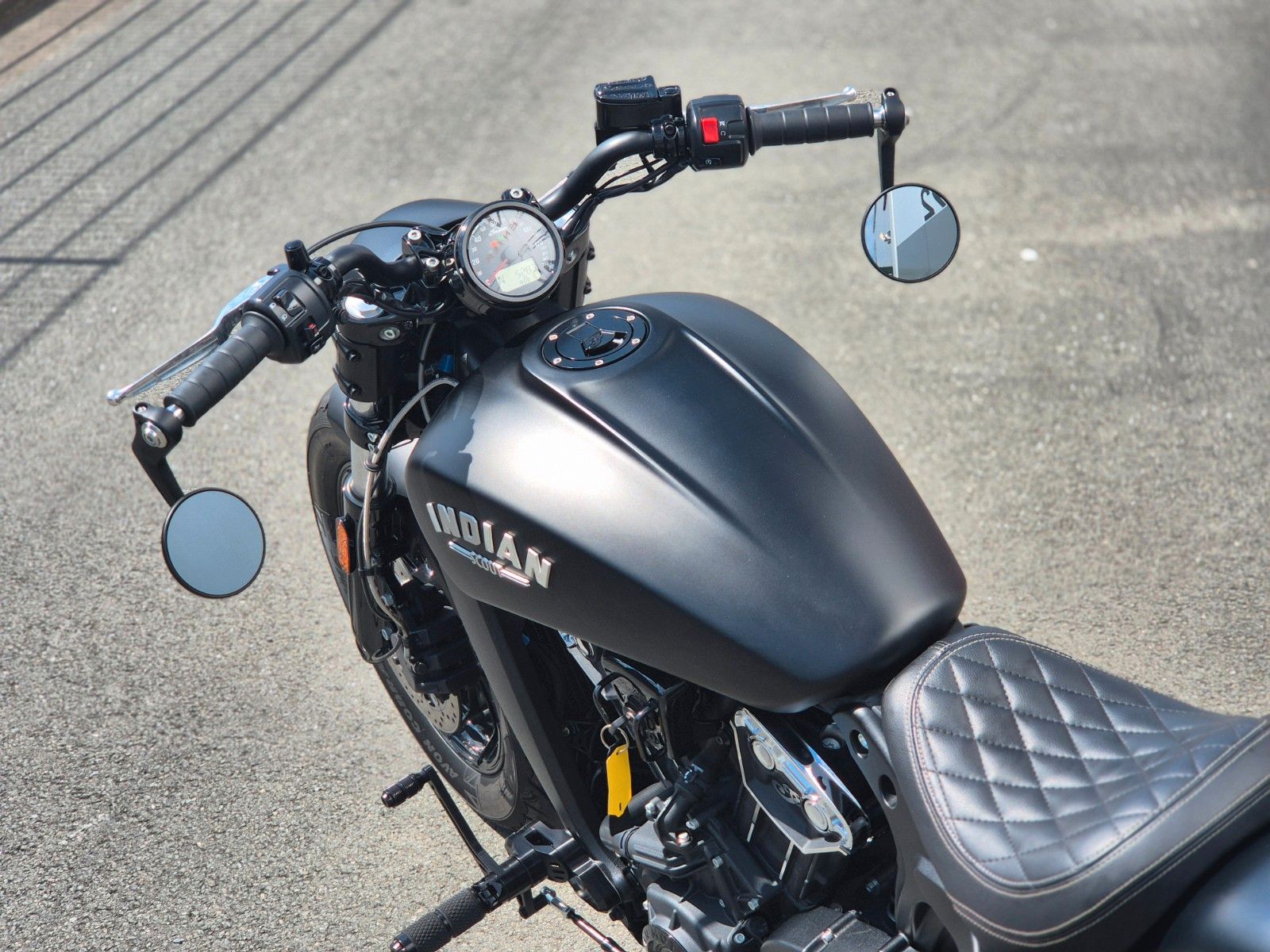 Fahrzeugabbildung Indian SCOUT BOBBER * BIKE-FARM CUSTOM * JEKILL&HYDE