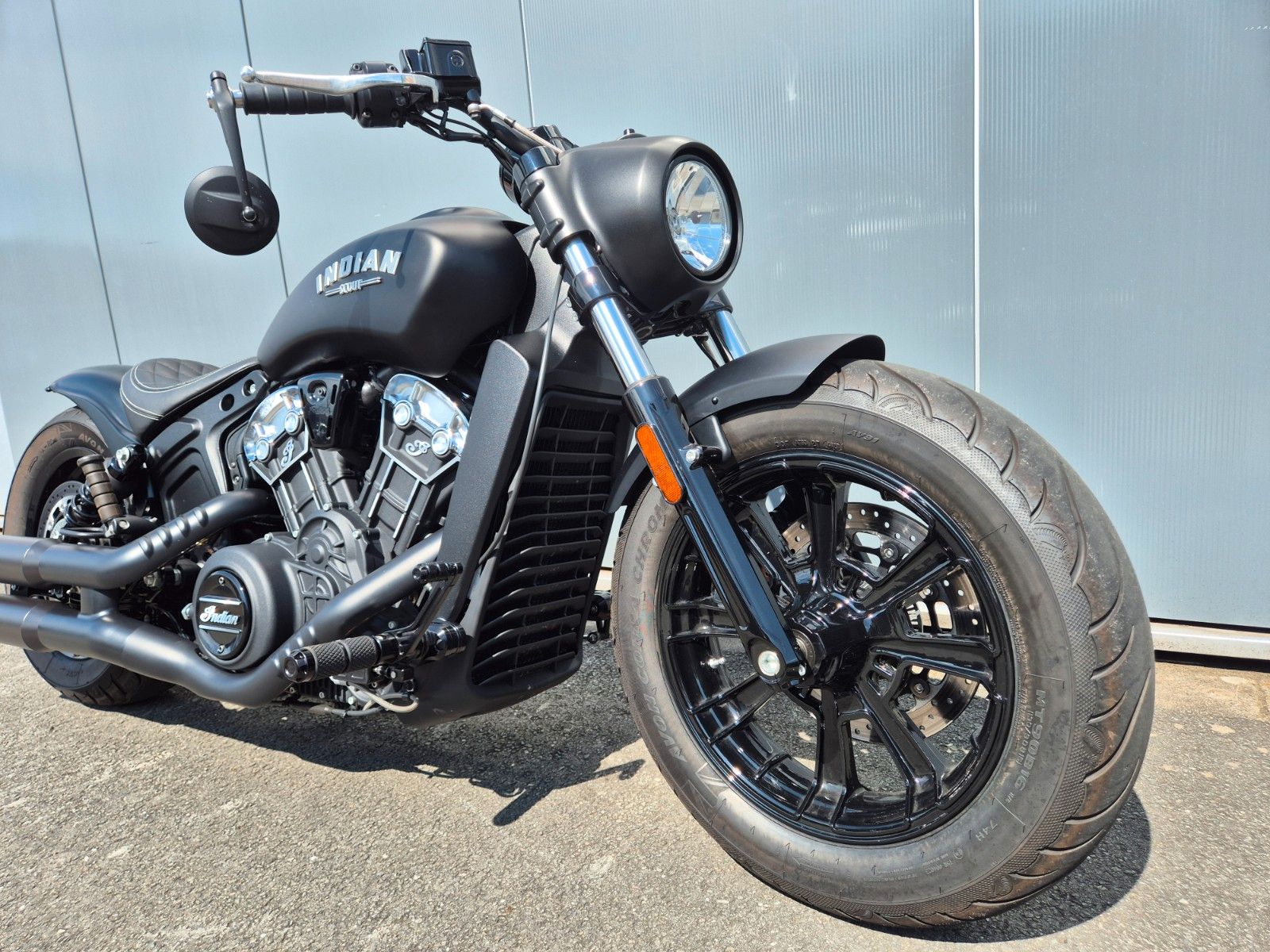 Fahrzeugabbildung Indian SCOUT BOBBER * BIKE-FARM CUSTOM * JEKILL&HYDE