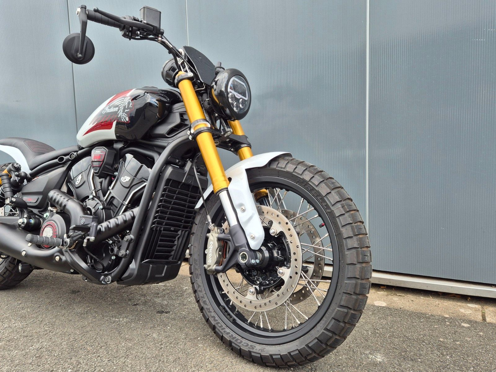 Fahrzeugabbildung Indian SCOUT 101 °°SCRAMBLER°° - BEACH SURFER -