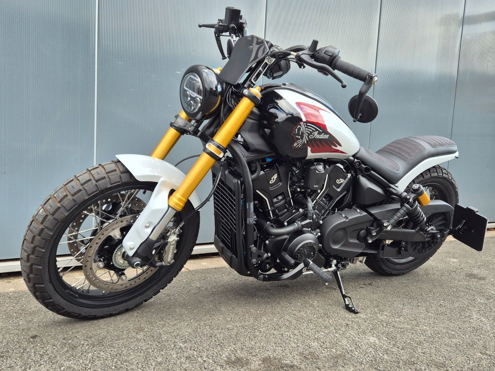 Fahrzeugabbildung Indian SCOUT 101 °°SCRAMBLER°° - BEACH SURFER -