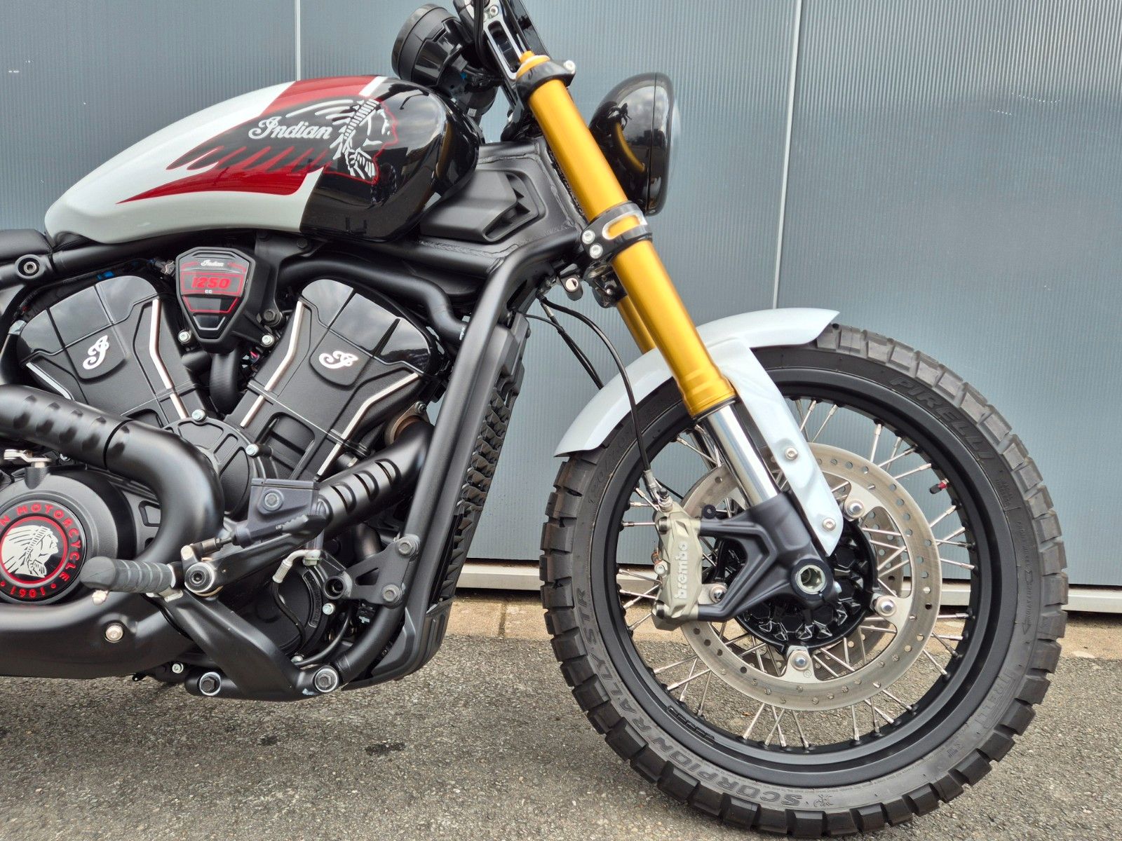 Fahrzeugabbildung Indian SCOUT 101 °°SCRAMBLER°° - BEACH SURFER -