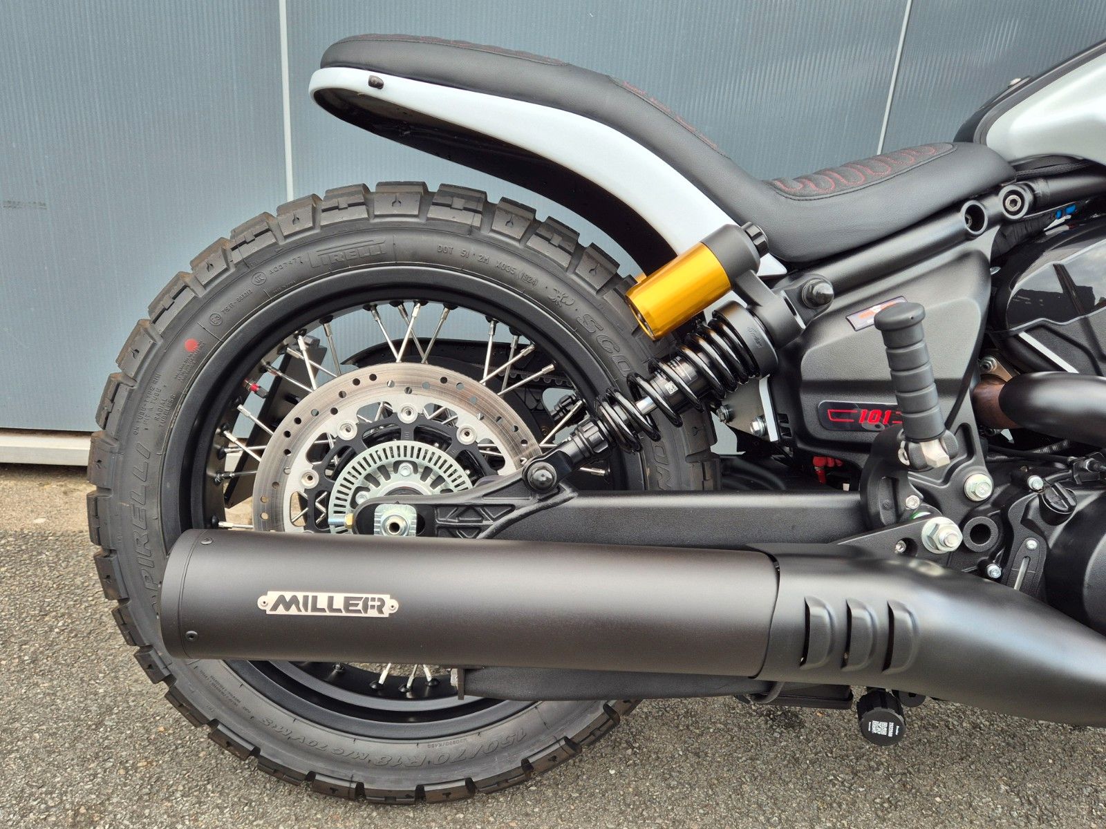 Fahrzeugabbildung Indian SCOUT 101 °°SCRAMBLER°° - BEACH SURFER -