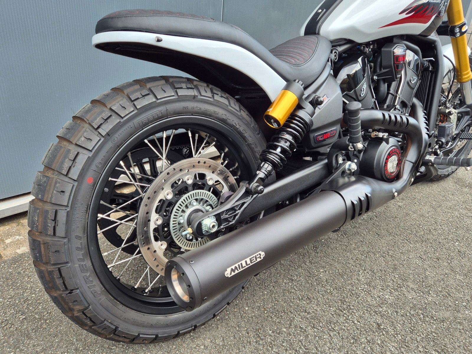Fahrzeugabbildung Indian SCOUT 101 °°SCRAMBLER°° - BEACH SURFER -