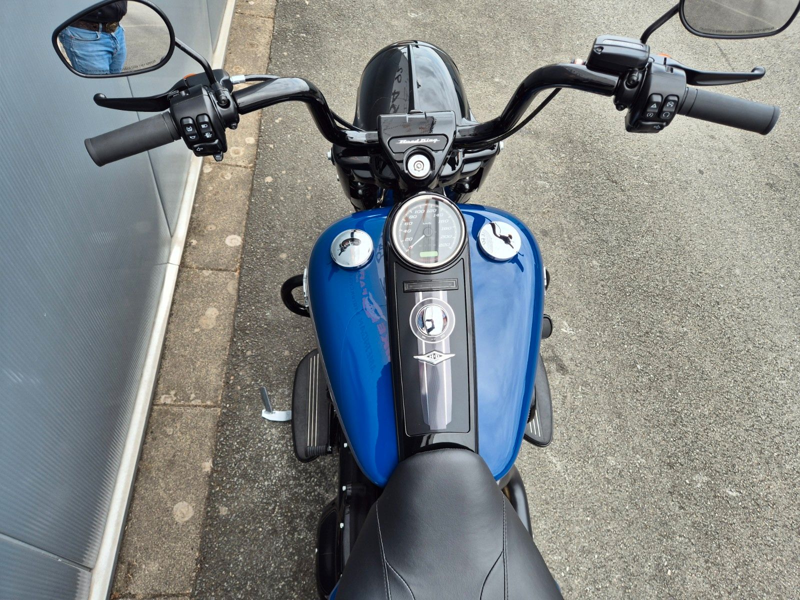 Fahrzeugabbildung Harley-Davidson FLHRSXS°°ROAD KING SPECIAL 114°°-DEUTSCH - 348km