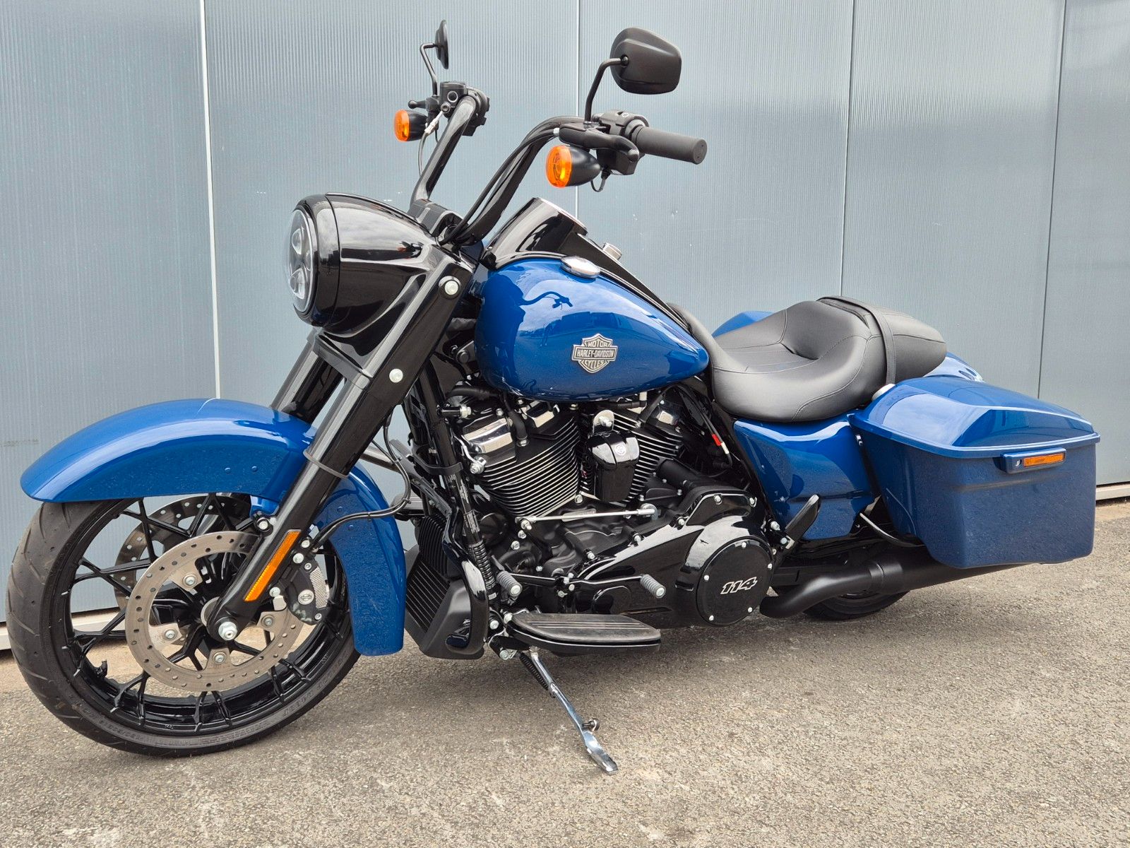 Fahrzeugabbildung Harley-Davidson FLHRSXS°°ROAD KING SPECIAL 114°°-DEUTSCH - 348km
