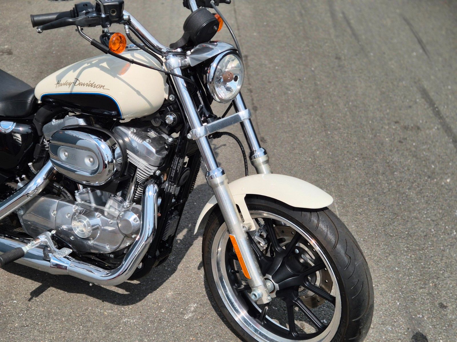 Fahrzeugabbildung Harley-Davidson XL883 L°°SuperLow°° *DEUTSCHES MODELL*