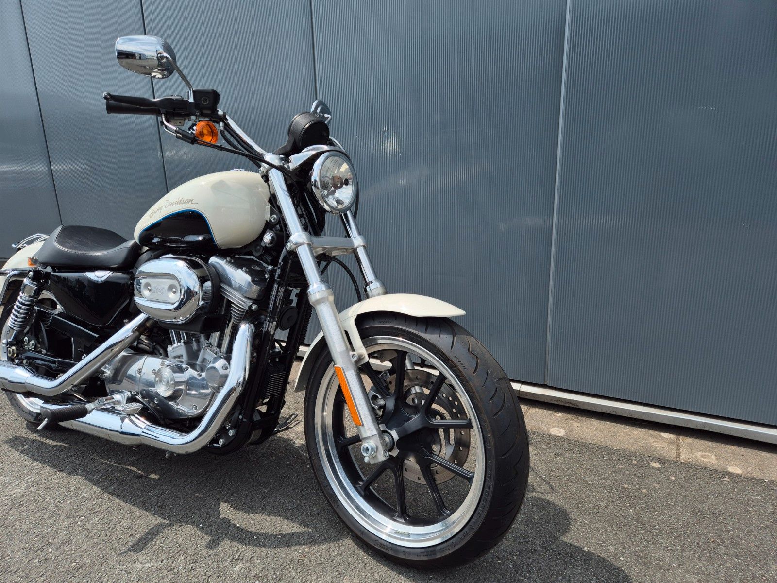 Fahrzeugabbildung Harley-Davidson XL883 L°°SuperLow°° *DEUTSCHES MODELL*