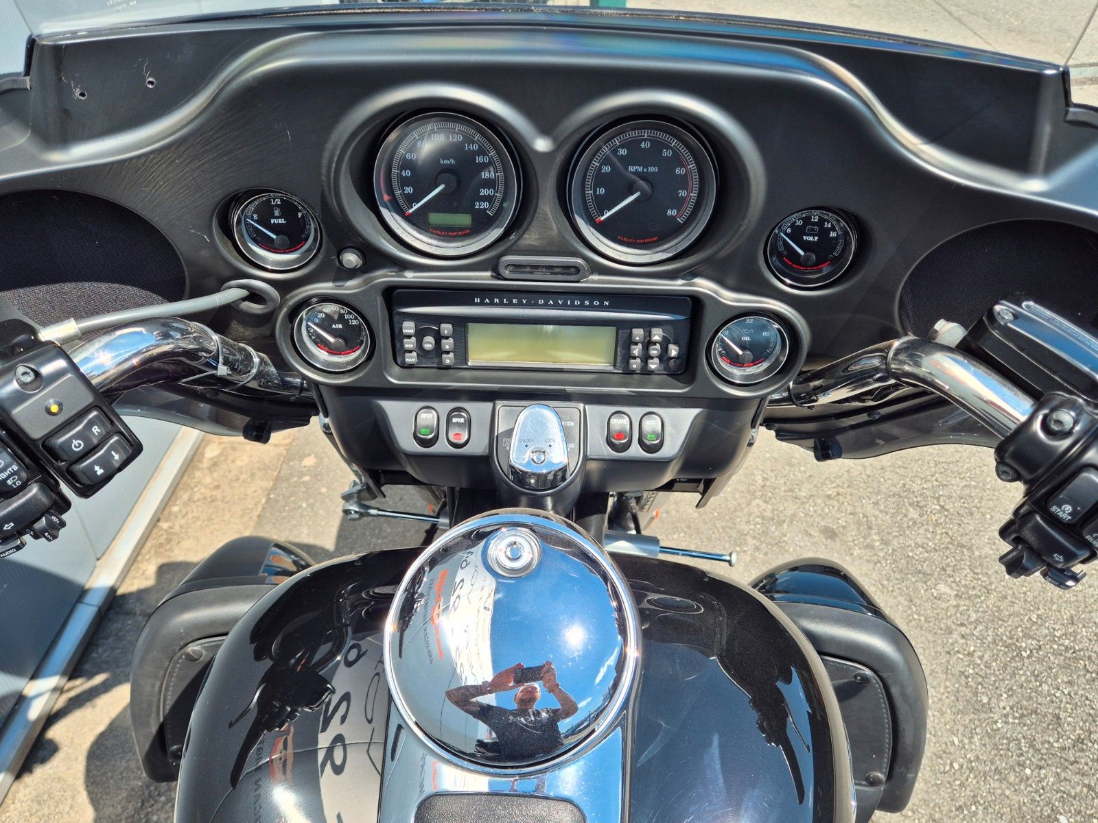 Fahrzeugabbildung Harley-Davidson FLHTCUTG °°TRI GLIDE ULTRA°° -5HD1- *10.691km*