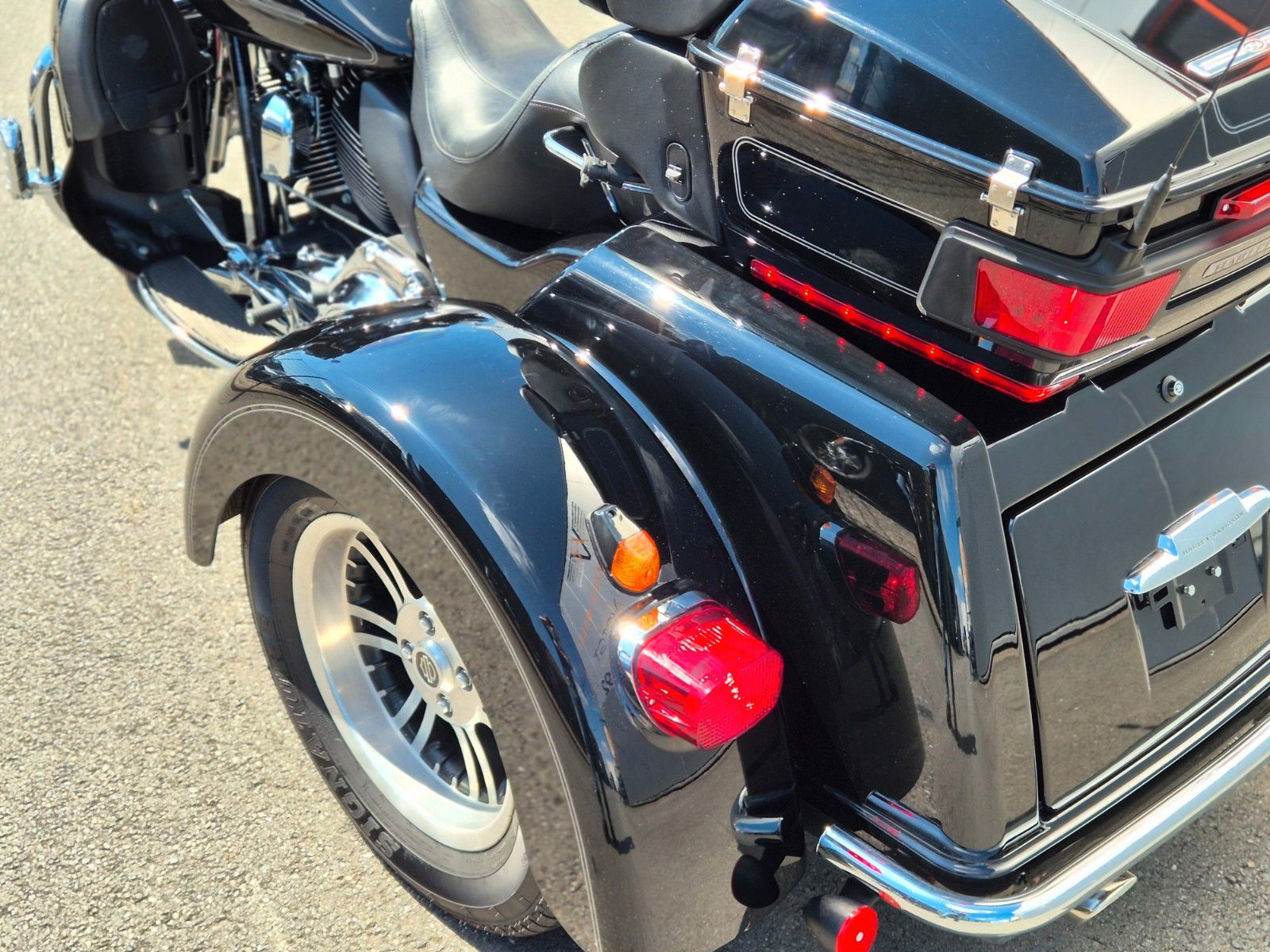 Fahrzeugabbildung Harley-Davidson FLHTCUTG °°TRI GLIDE ULTRA°° -5HD1- *10.691km*