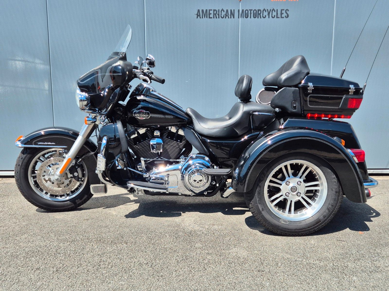 Fahrzeugabbildung Harley-Davidson FLHTCUTG °°TRI GLIDE ULTRA°° -5HD1- *10.691km*