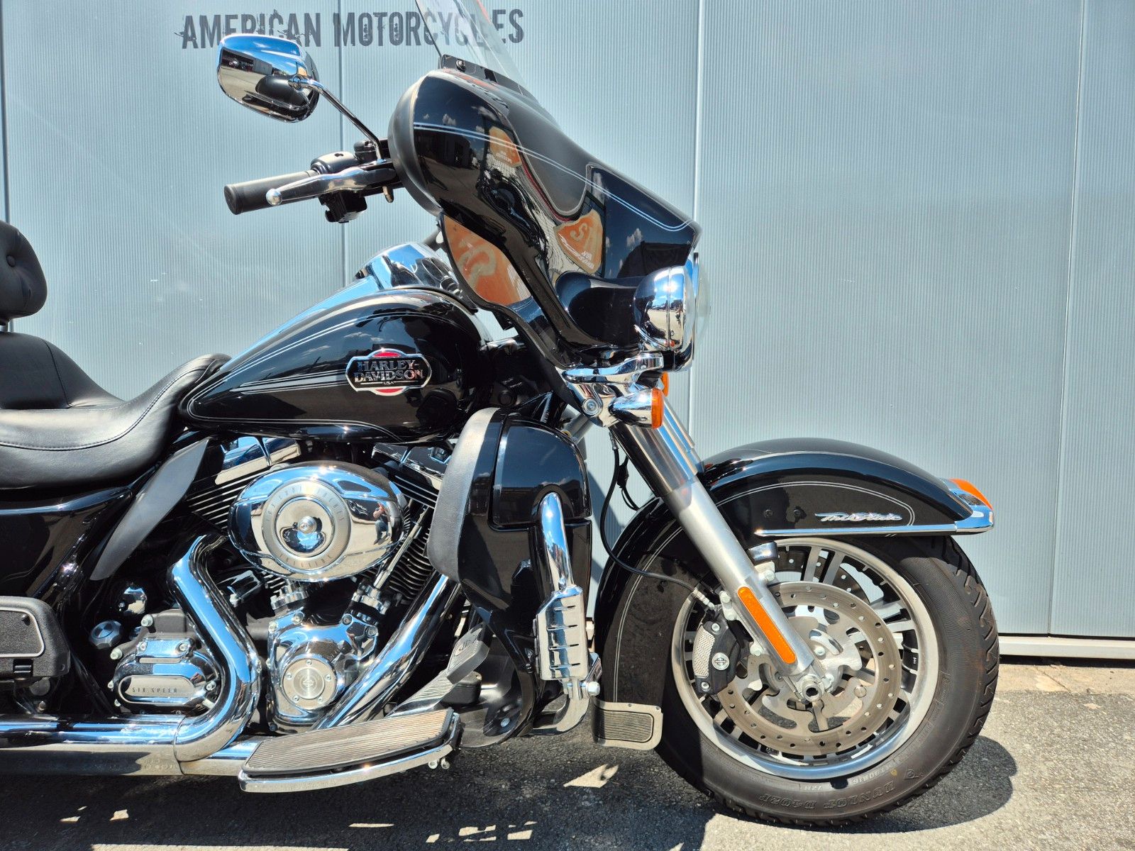 Fahrzeugabbildung Harley-Davidson FLHTCUTG °°TRI GLIDE ULTRA°° -5HD1- *10.691km*