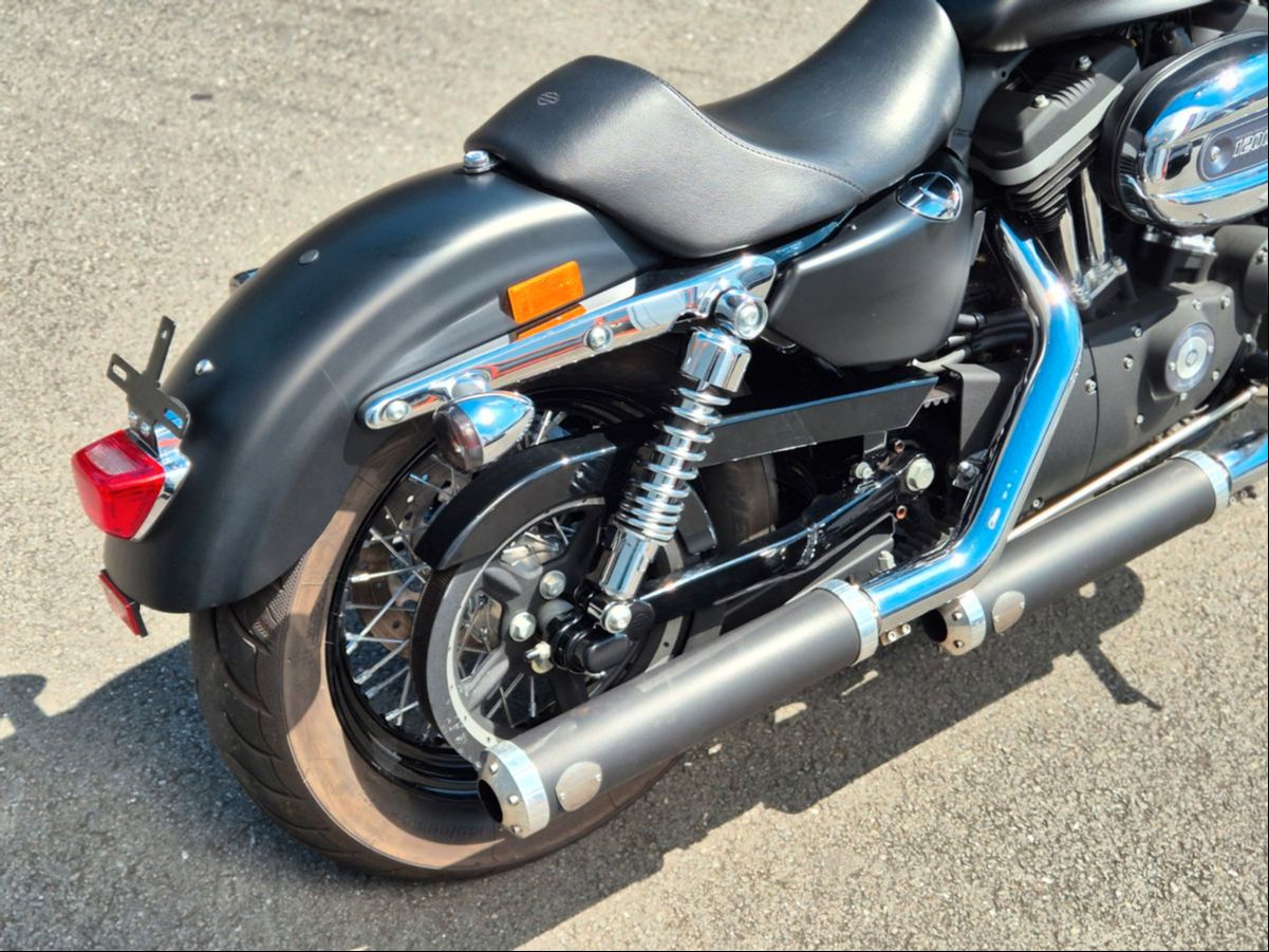 Fahrzeugabbildung Harley-Davidson XL1200 CB°°SPORTSTER CUSTOM BLACK°°PENZL AUSPUFF