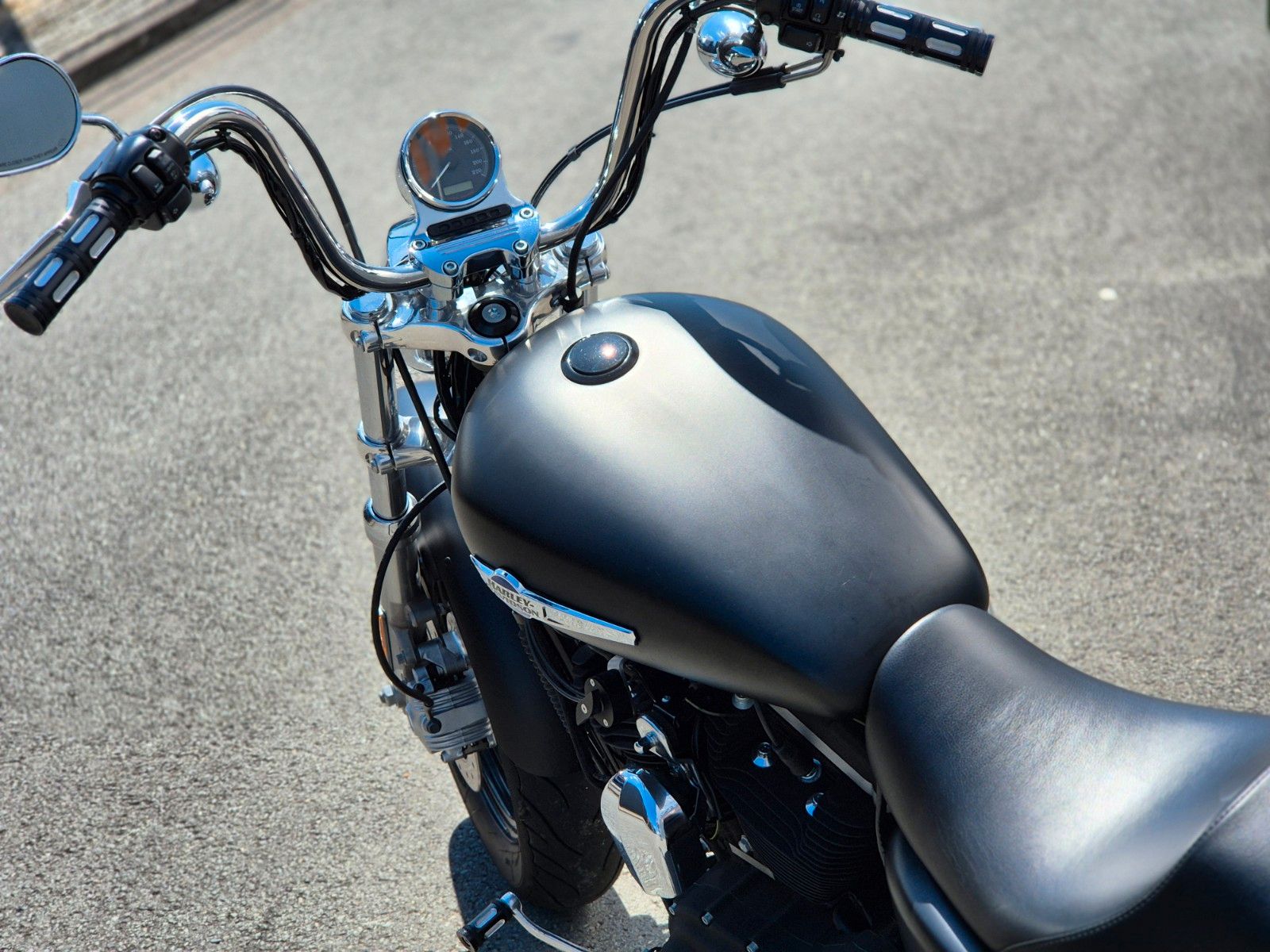Fahrzeugabbildung Harley-Davidson XL1200 CB°°SPORTSTER CUSTOM BLACK°°PENZL AUSPUFF