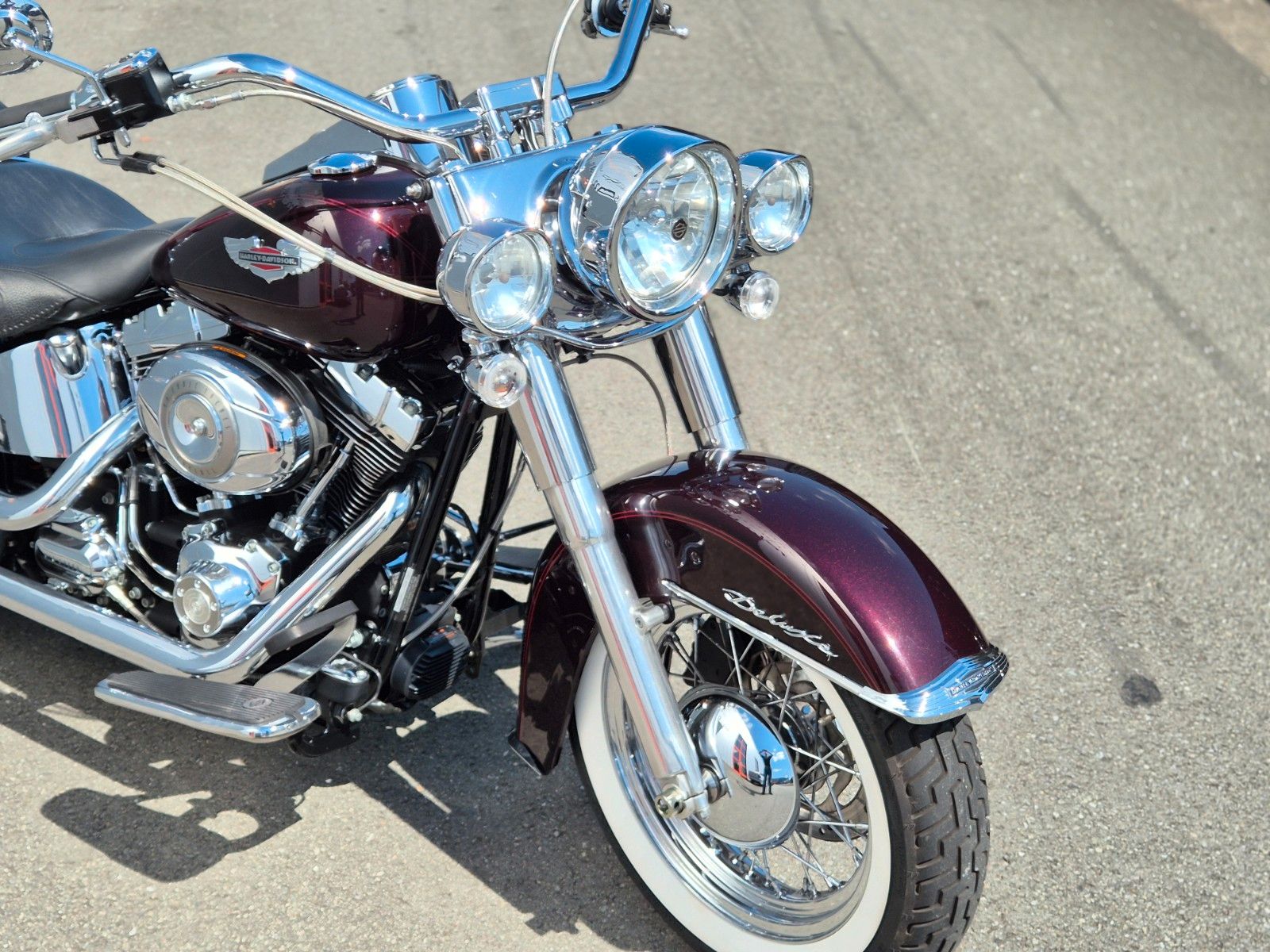 Fahrzeugabbildung Harley-Davidson FLSTN °°SOFTAIL DELUXE°° - BLACK CHERRY PEARL -