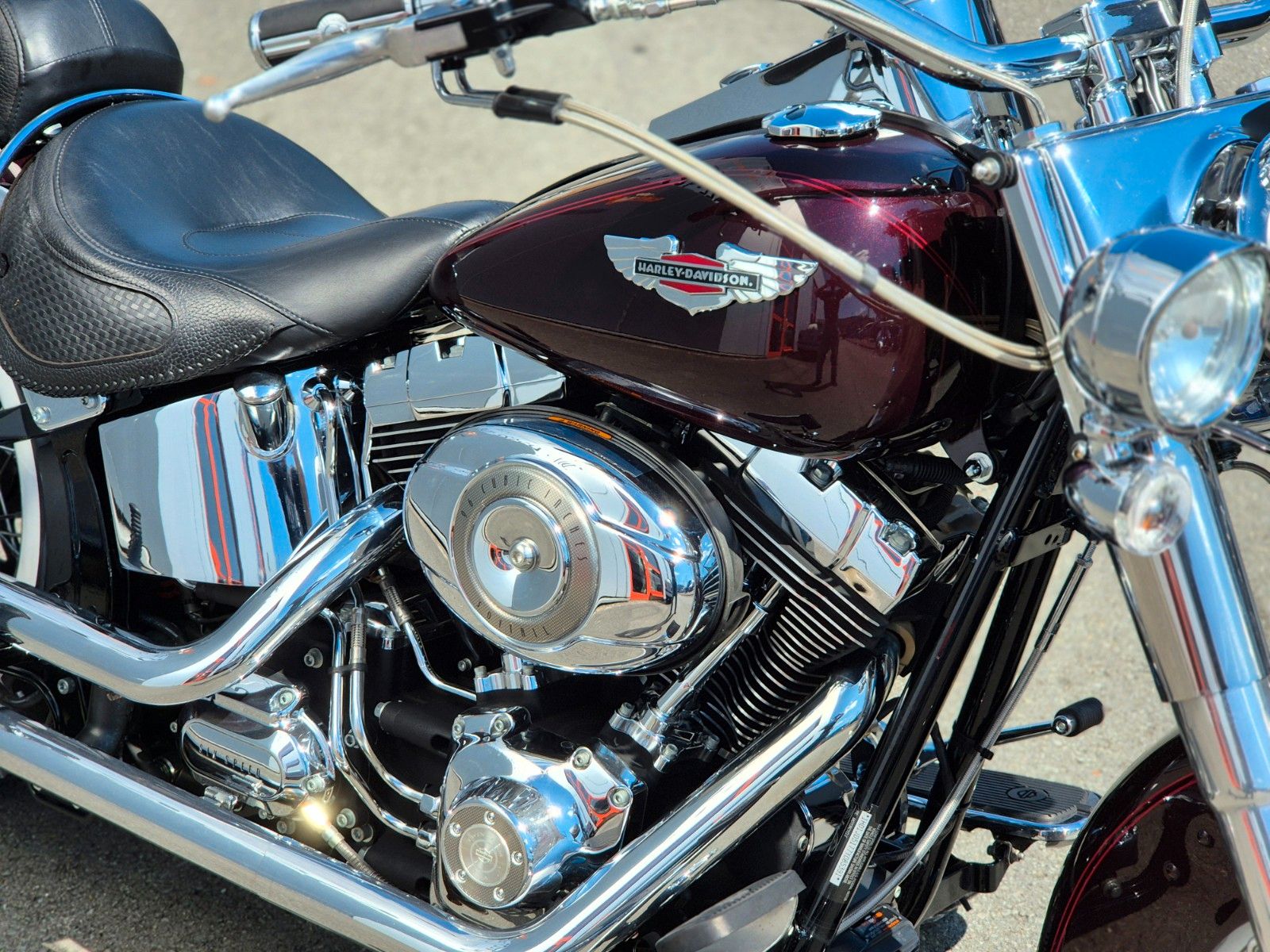 Fahrzeugabbildung Harley-Davidson FLSTN °°SOFTAIL DELUXE°° - BLACK CHERRY PEARL -