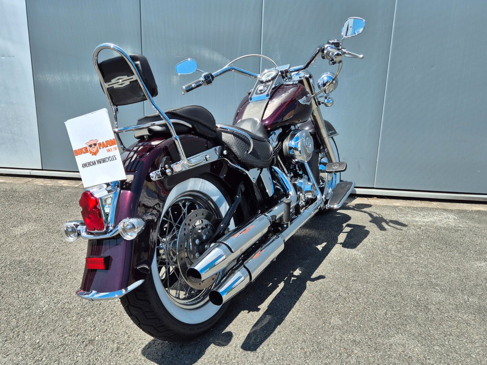 Fahrzeugabbildung Harley-Davidson FLSTN °°SOFTAIL DELUXE°° - BLACK CHERRY PEARL -