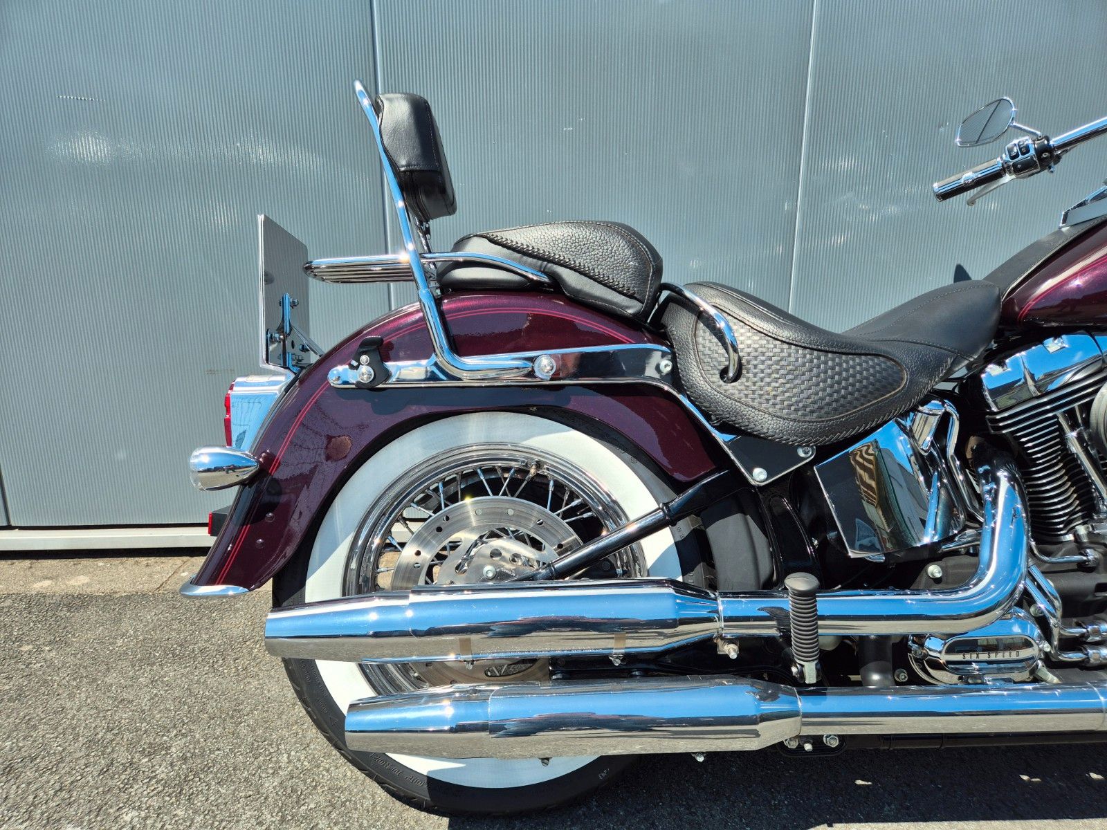Fahrzeugabbildung Harley-Davidson FLSTN °°SOFTAIL DELUXE°° - BLACK CHERRY PEARL -