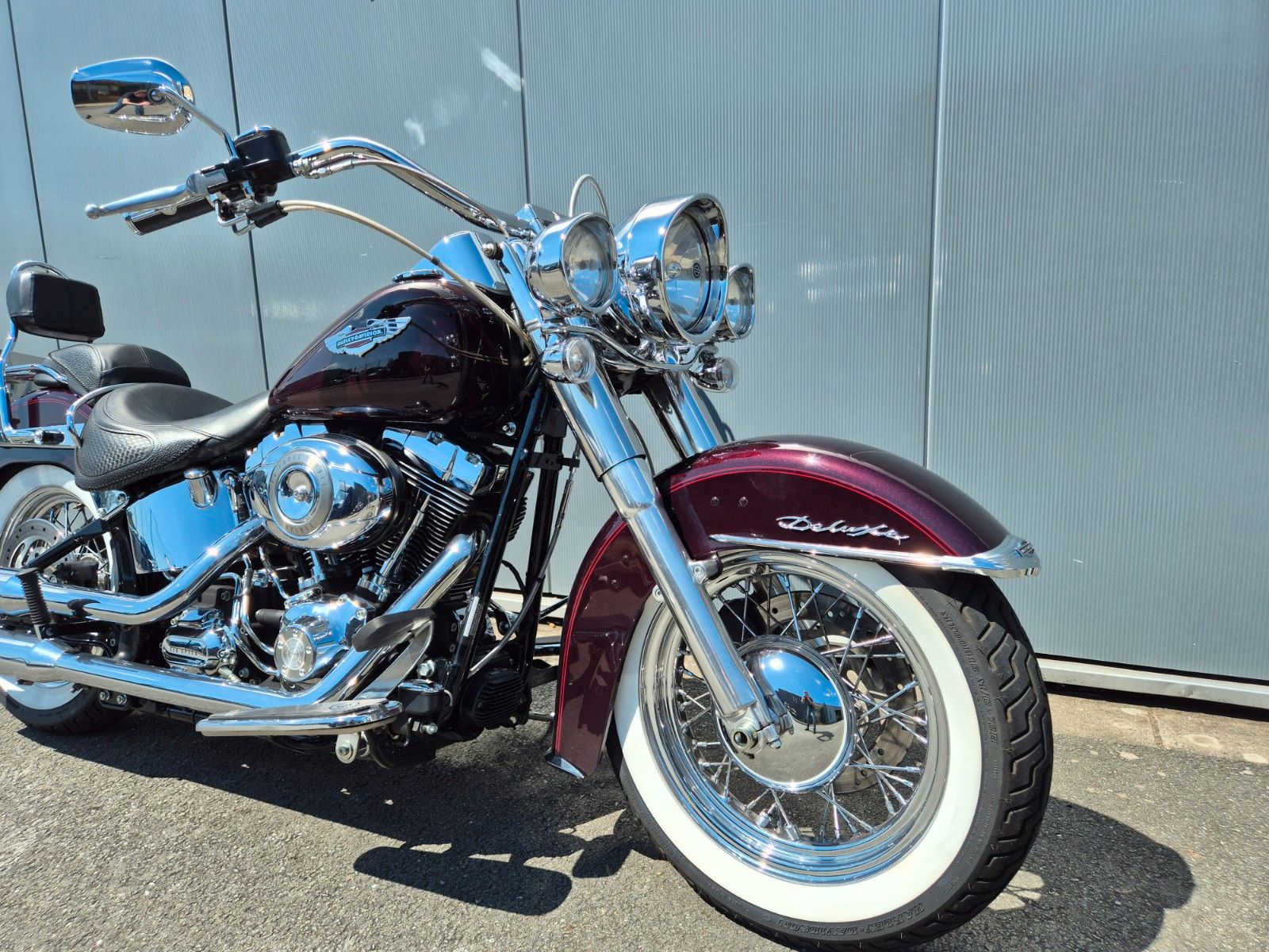 Fahrzeugabbildung Harley-Davidson FLSTN °°SOFTAIL DELUXE°° - BLACK CHERRY PEARL -