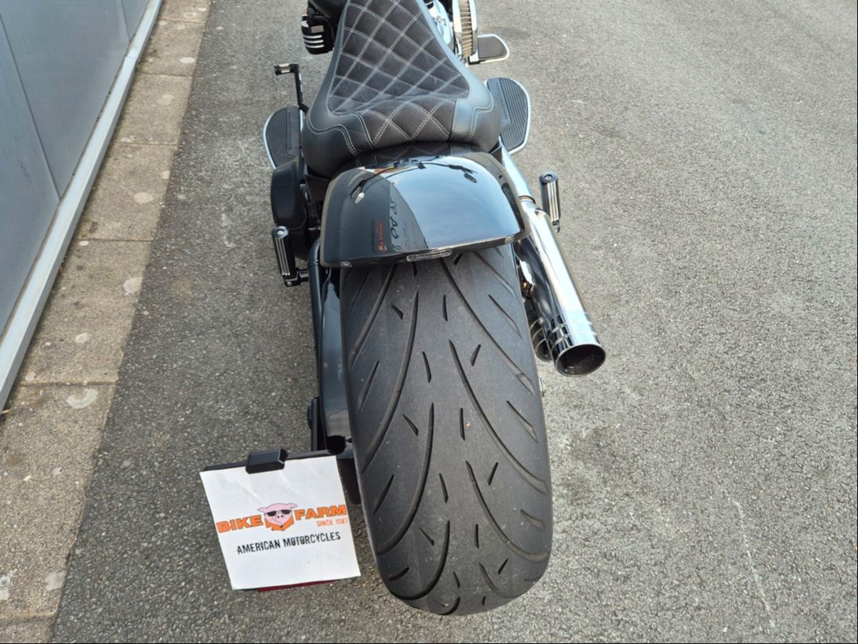 Fahrzeugabbildung Harley-Davidson FLFBS °°FAT BOY M8 CUSTOM°° - JEKILL&HYDE -