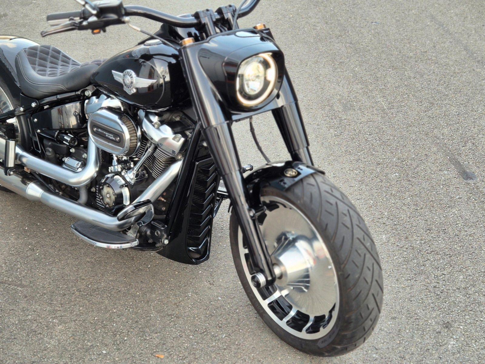 Fahrzeugabbildung Harley-Davidson FLFBS °°FAT BOY M8 CUSTOM°° - JEKILL&HYDE -