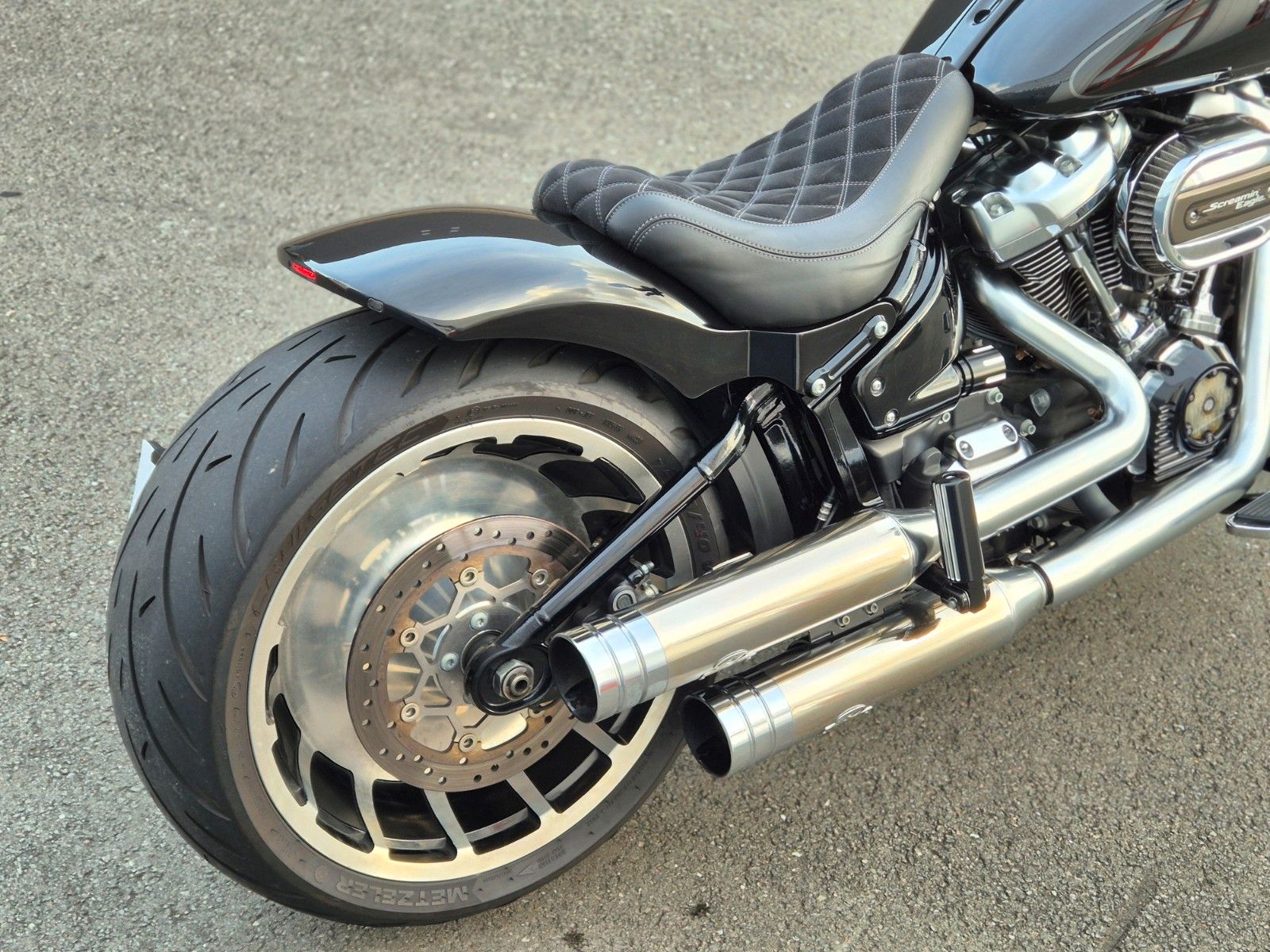 Fahrzeugabbildung Harley-Davidson FLFBS °°FAT BOY M8 CUSTOM°° - JEKILL&HYDE -