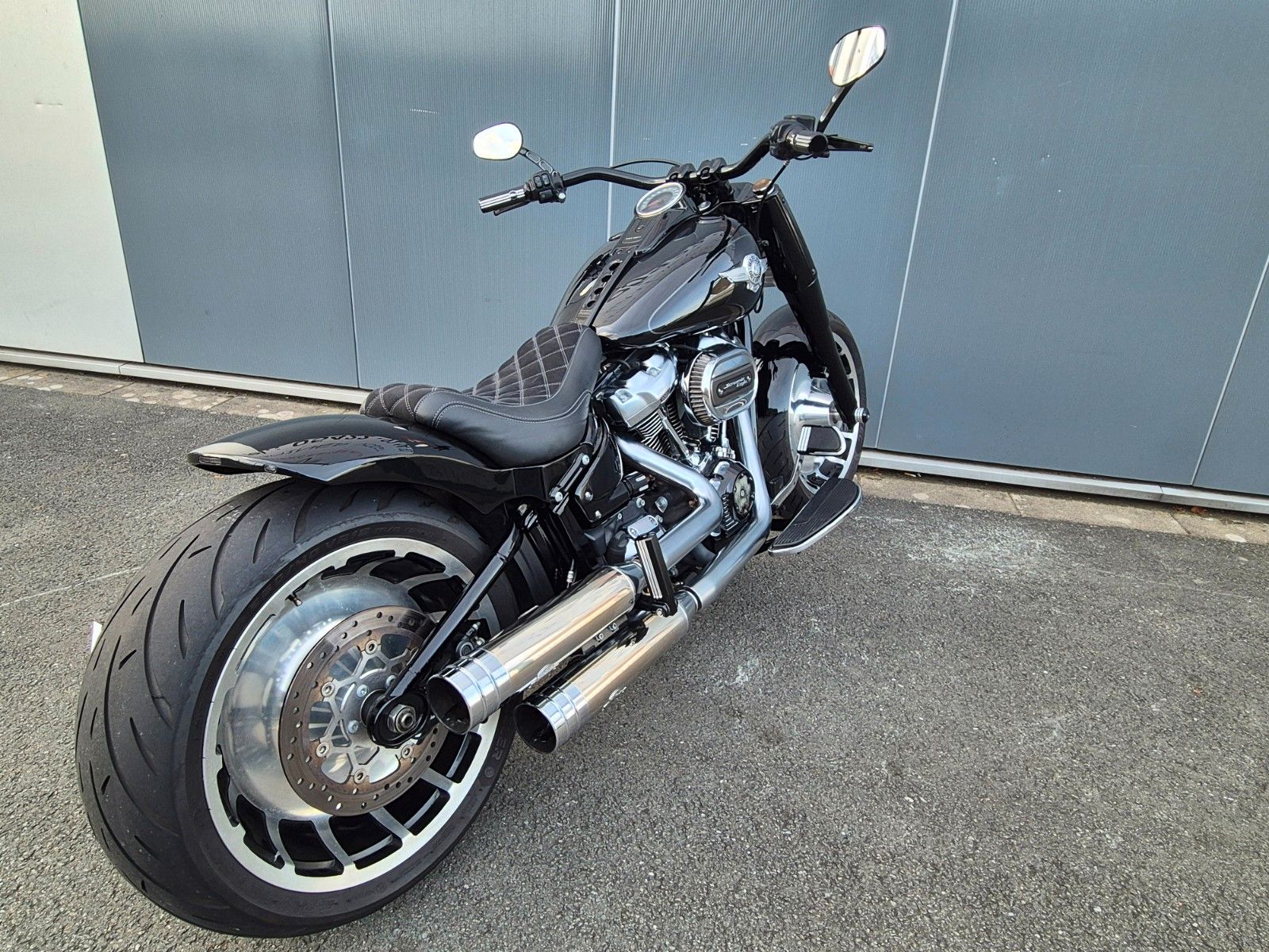 Fahrzeugabbildung Harley-Davidson FLFBS °°FAT BOY M8 CUSTOM°° - JEKILL&HYDE -