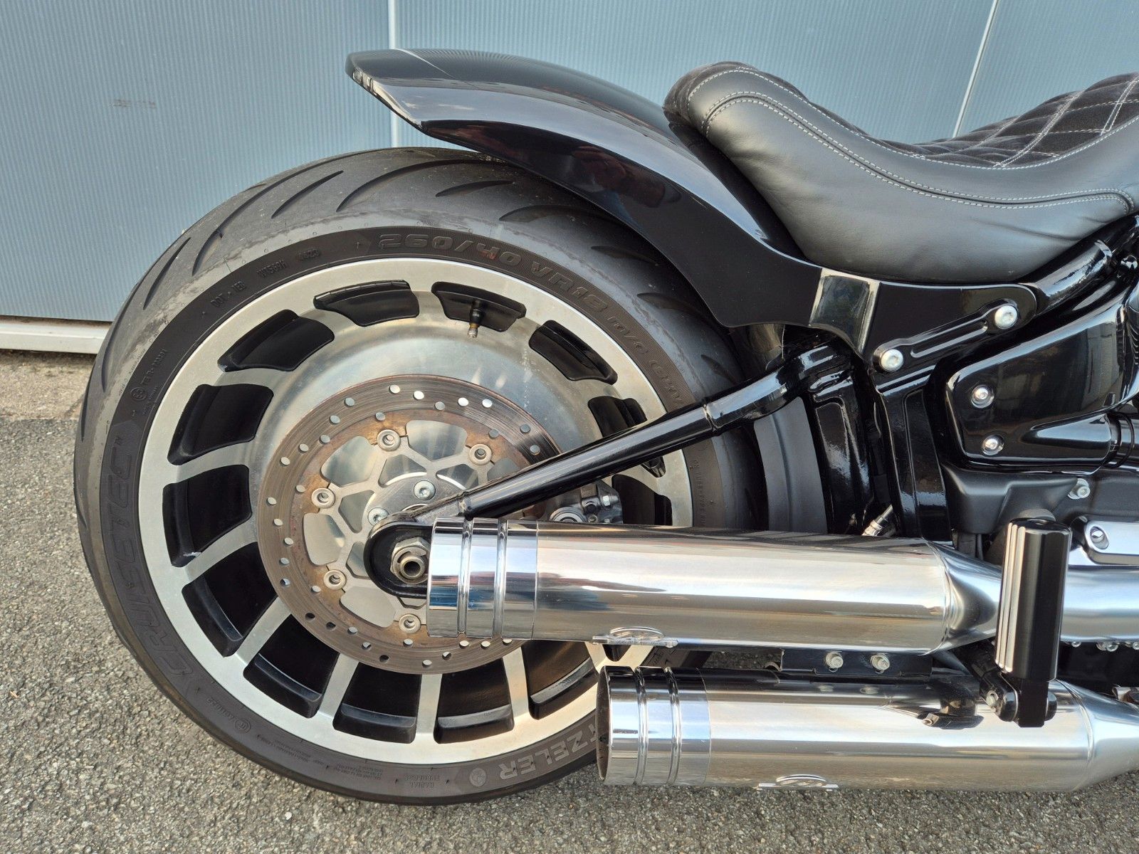 Fahrzeugabbildung Harley-Davidson FLFBS °°FAT BOY M8 CUSTOM°° - JEKILL&HYDE -