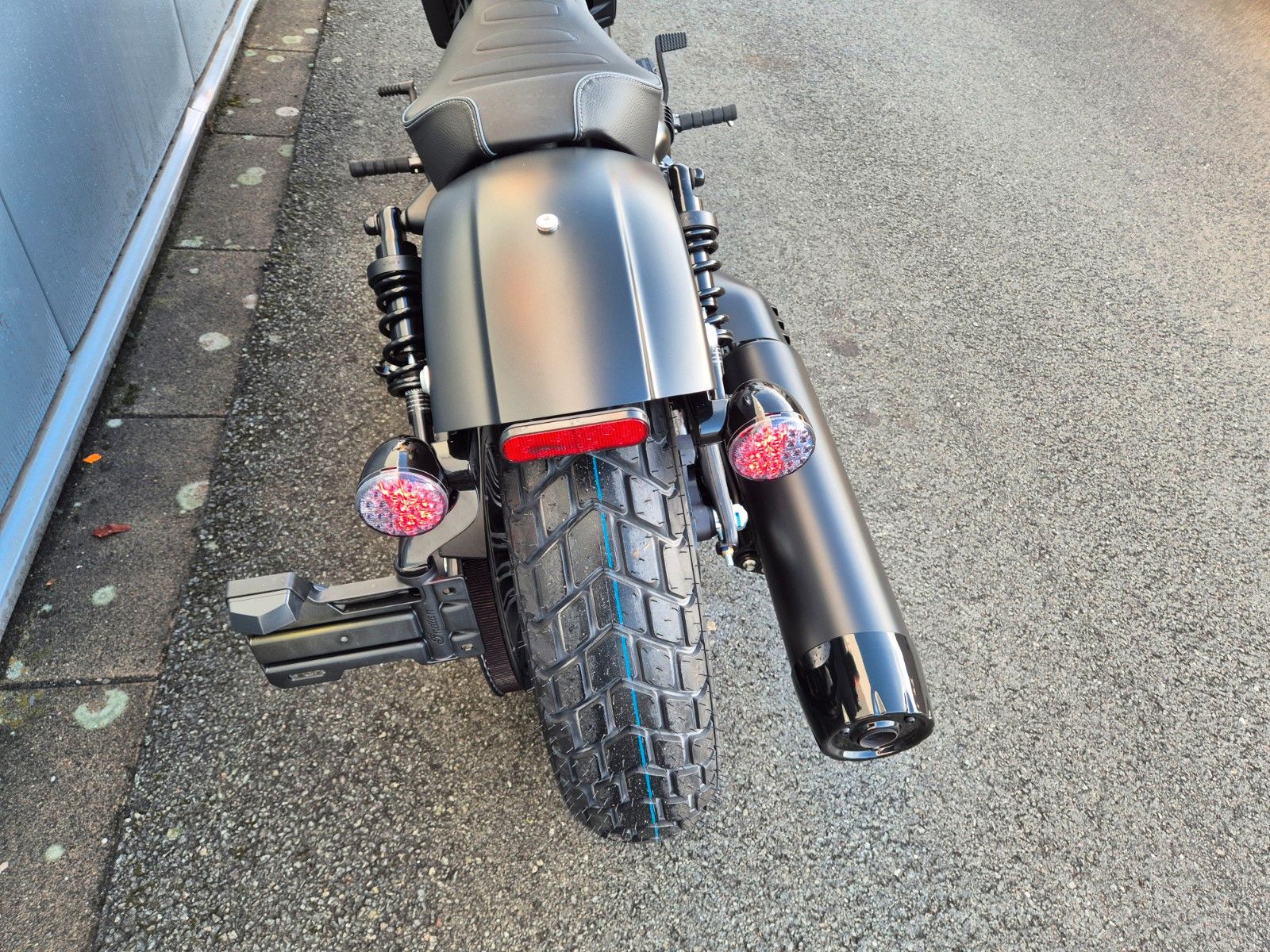Fahrzeugabbildung Indian SCOUT BOBBER LIMITED+TECH 2026 -BLACK BOBBER-